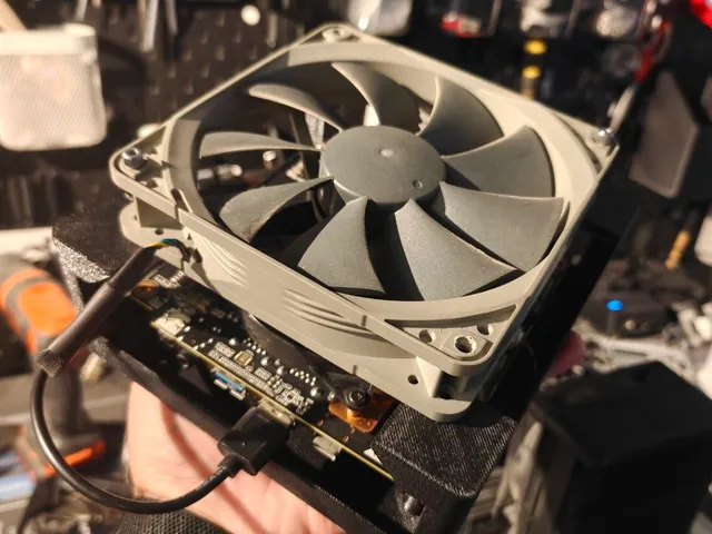 Open-Frame Case for KAMRUI / NiPoGi / ACEMAGIC AM06 Pro Mini PC (HCAR4000-MI / HCAR5000-MI board) — 120 mm Fan Lid