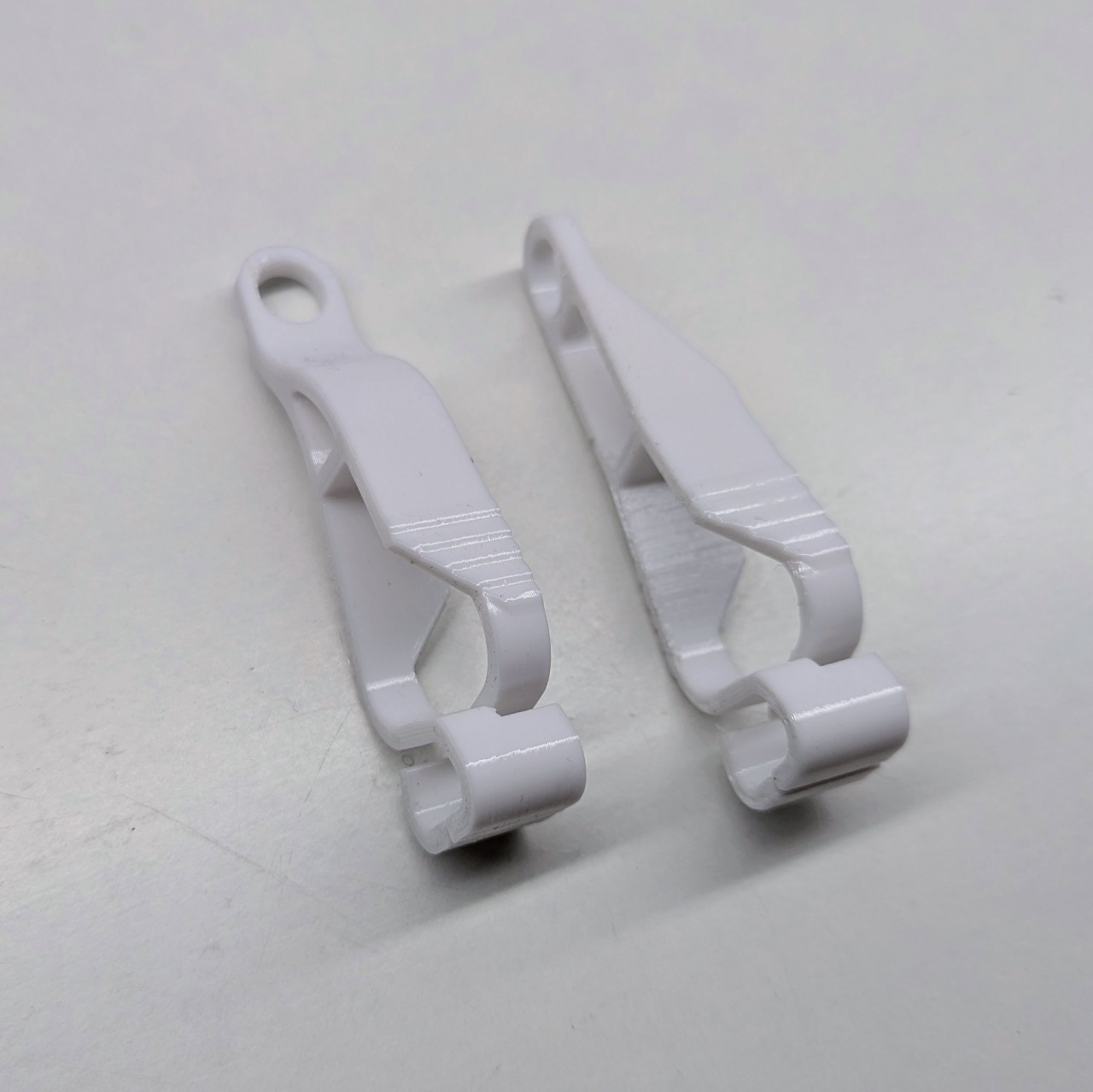 Gloves clip for hanging remix v2