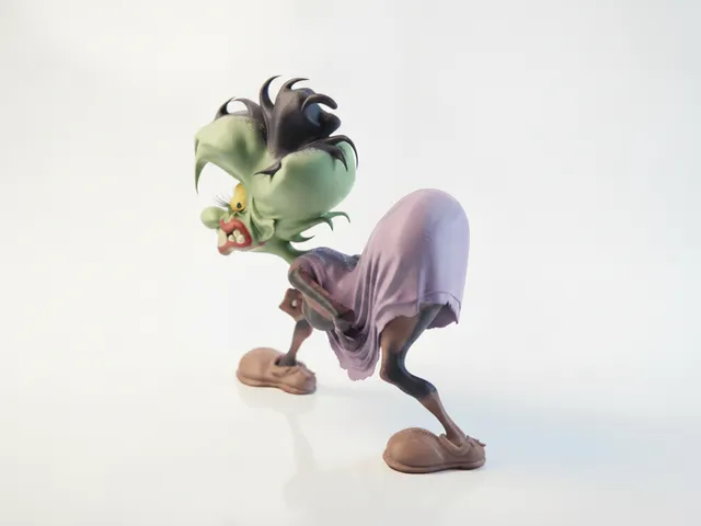 Elderly Woman Character Figurine 3D Printable