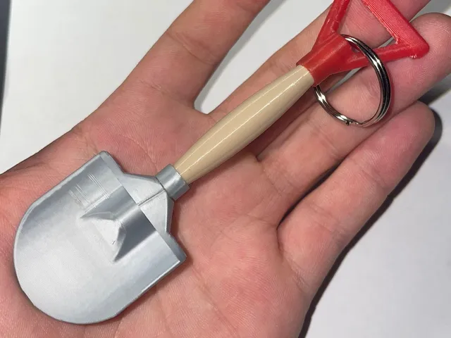 Shovel KEYCHAIN