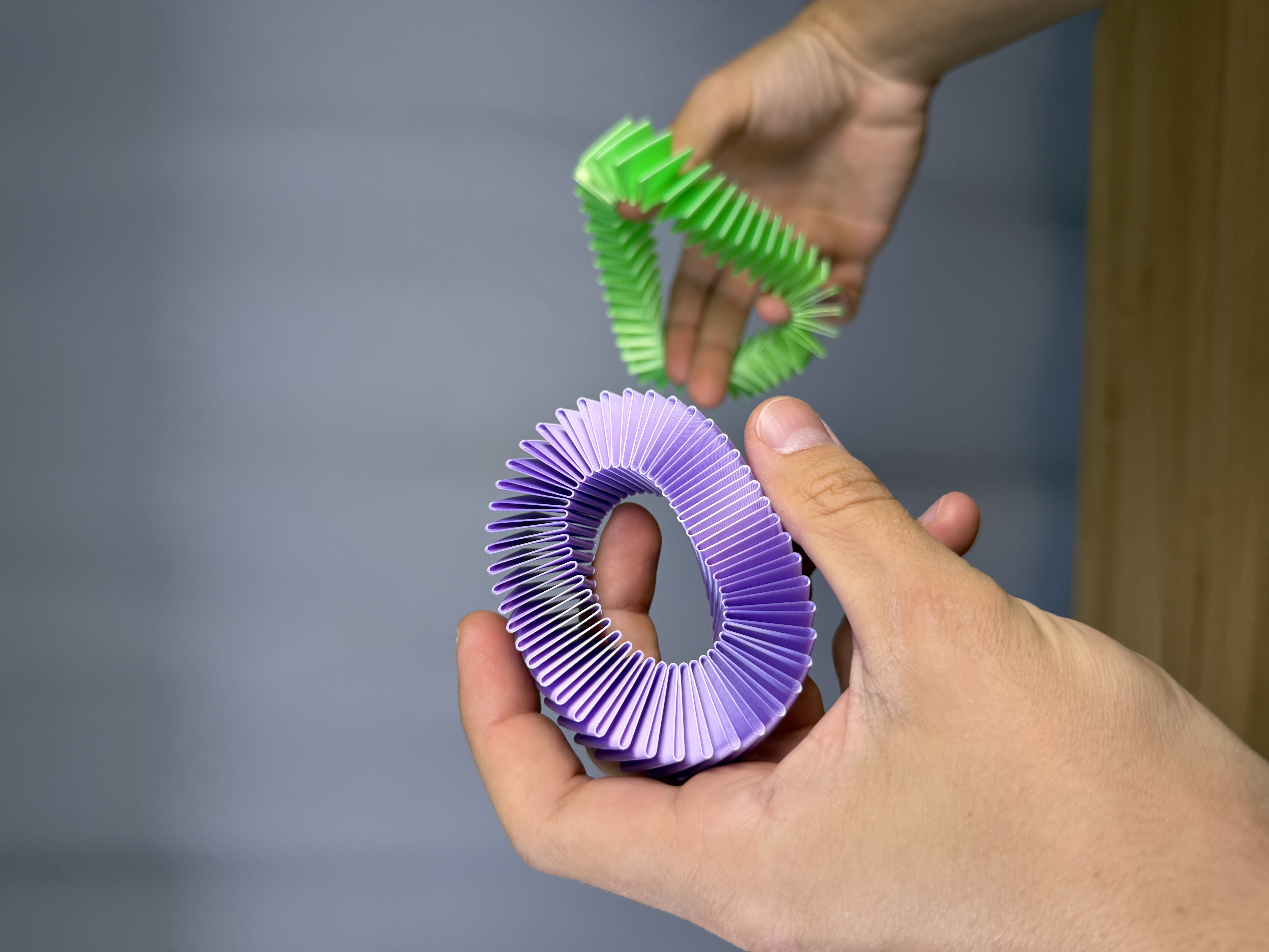 Flexible Squishy Fidget Loop — miniatura 4