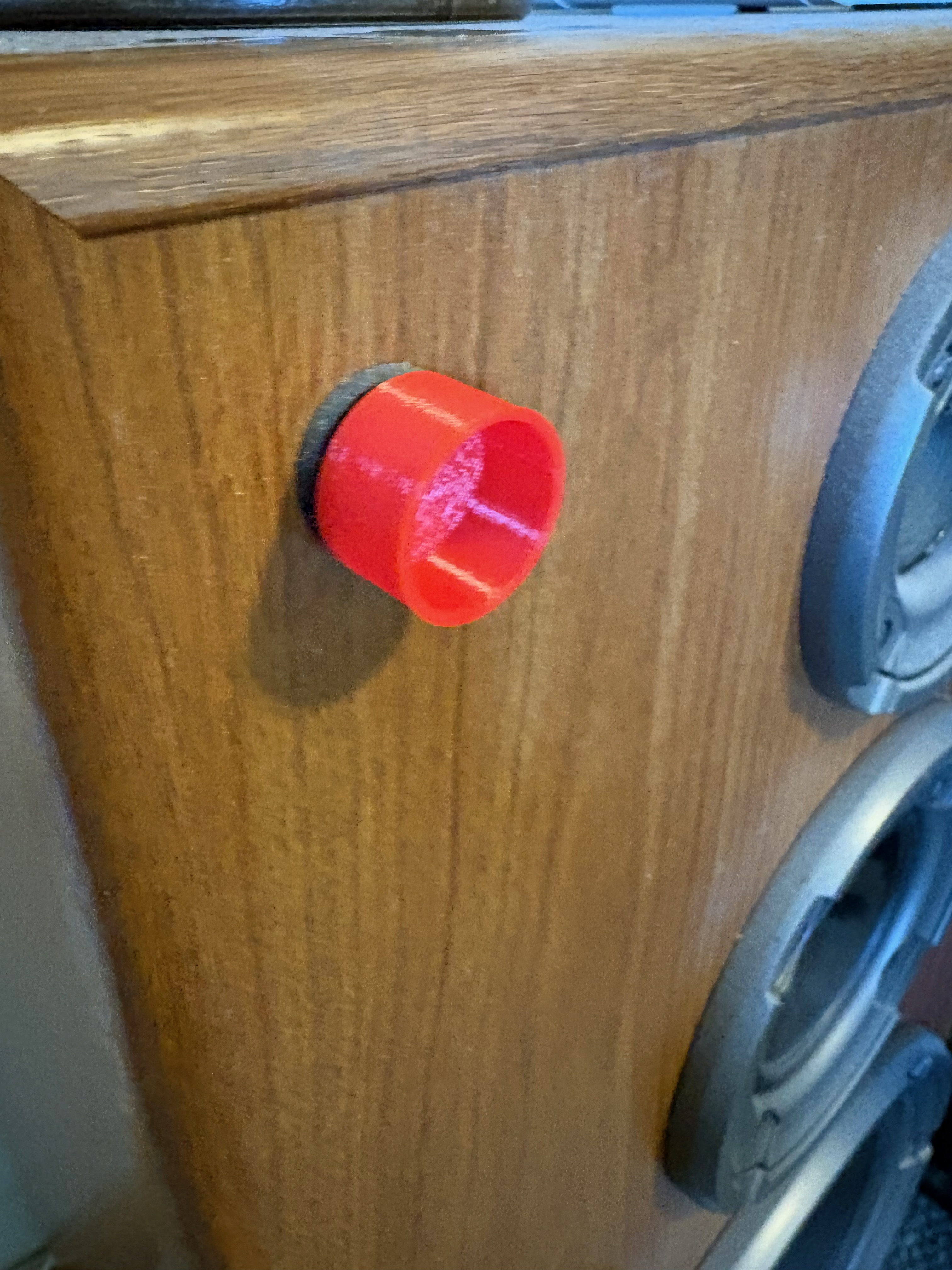 Technic Speaker Grill Replacement Peg