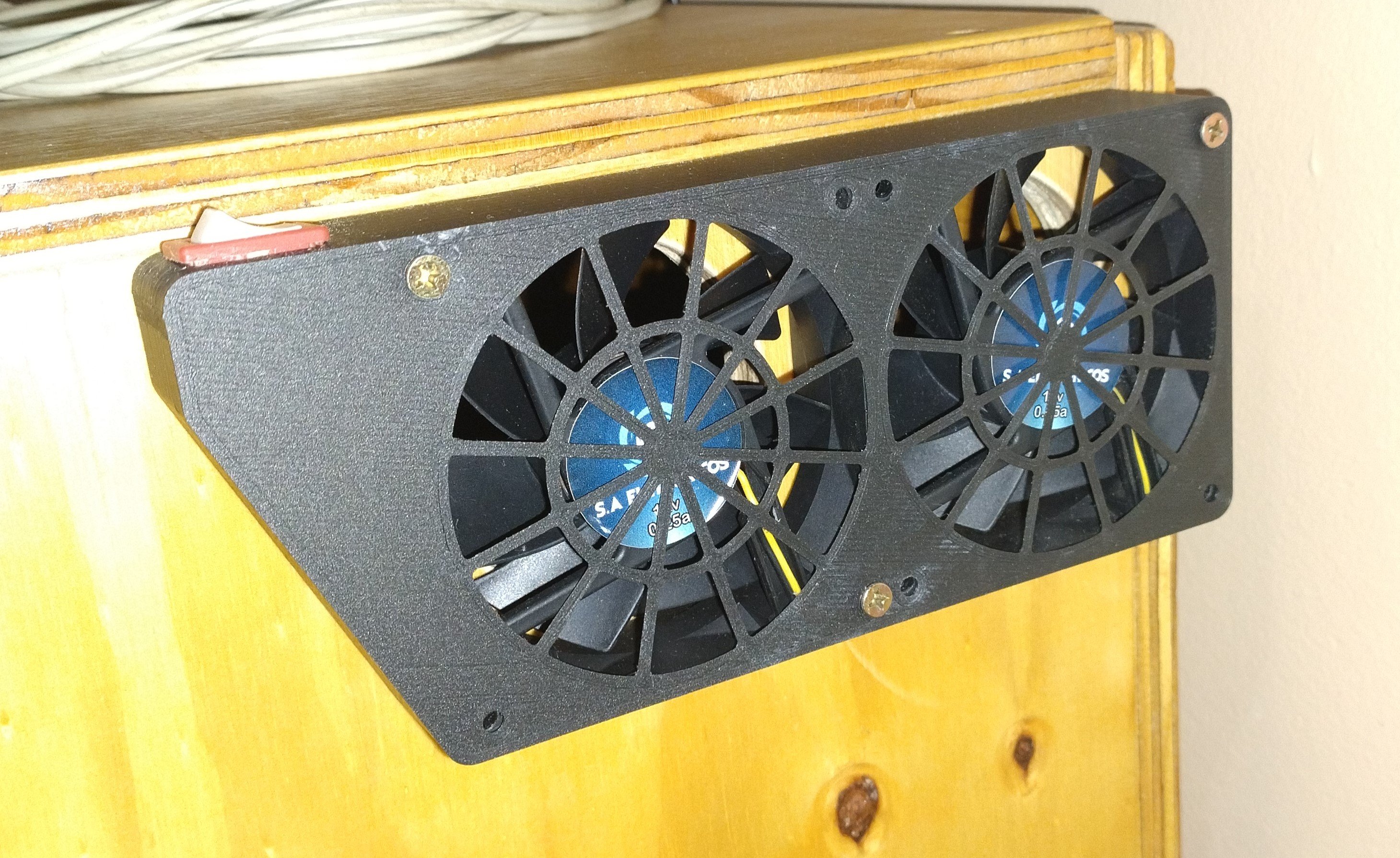 160mm/2x80mm fan case with interruptor