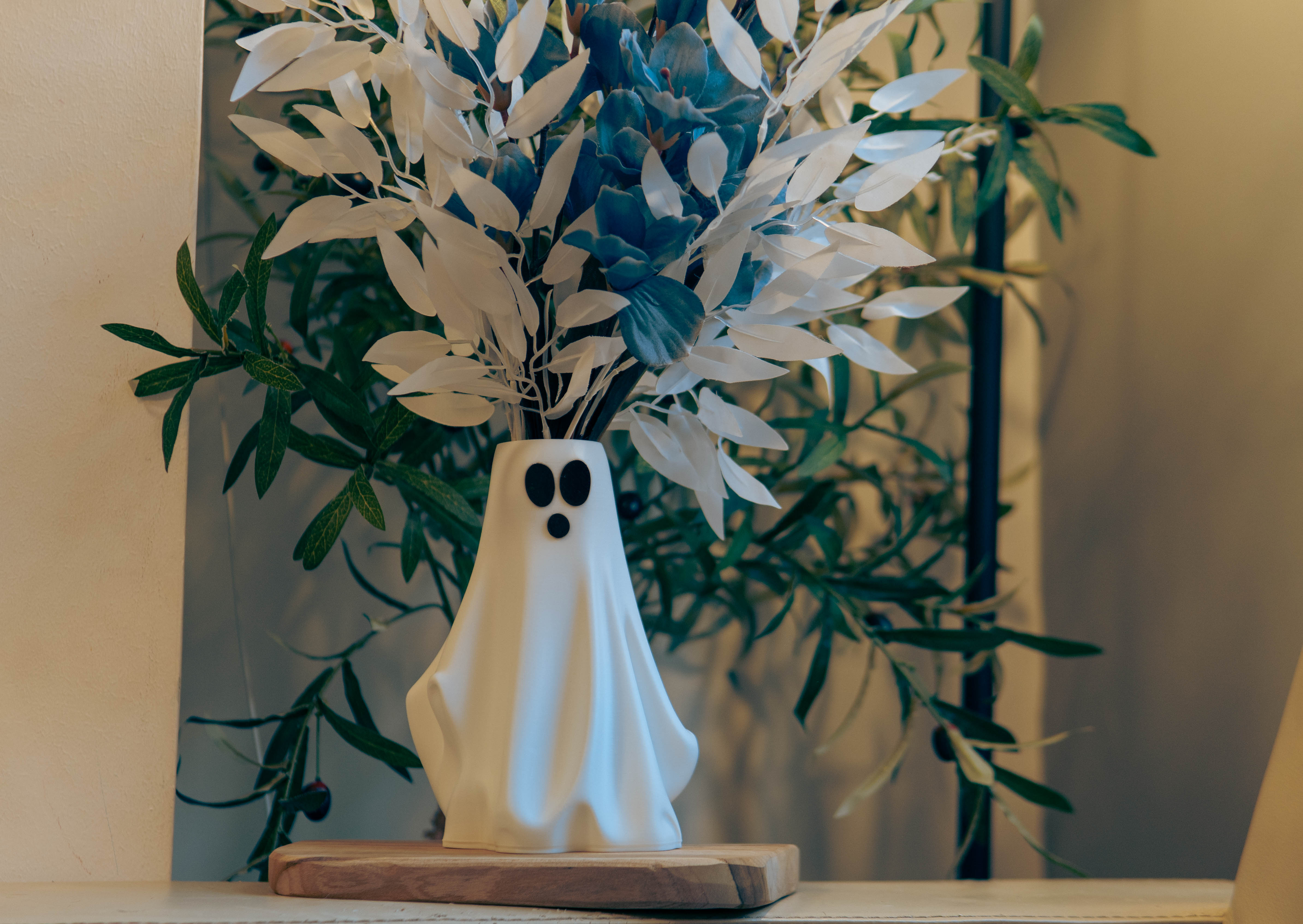 Miniatura 7 do modelo 3D Ghost Vase Lamp