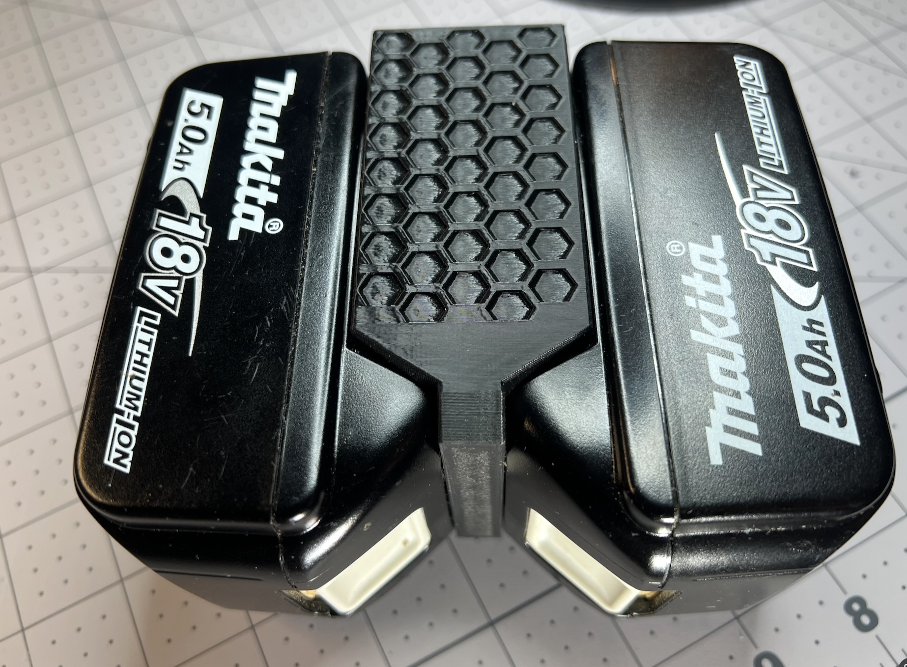 Makita LXT 18v double battery holder