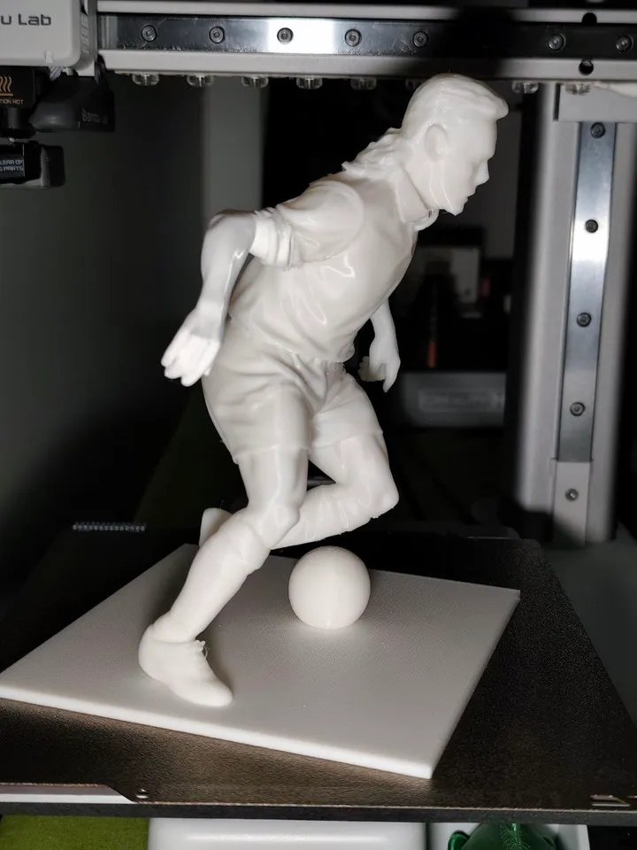 Statue of Roberto Baggio by CosyMaker79 | Download free STL