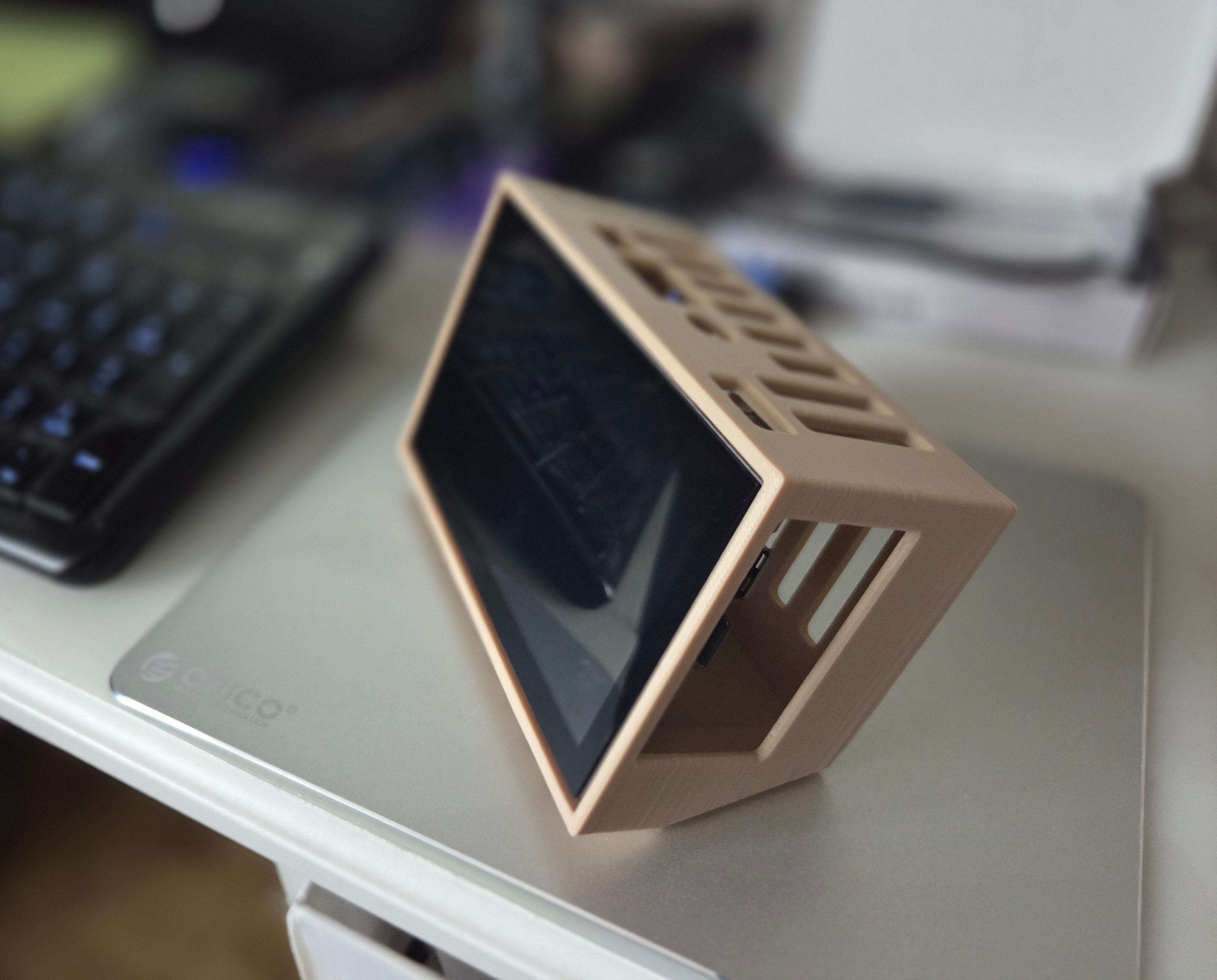 5 inch DSI LCD display & Raspberry Pi 3B+ enclosure