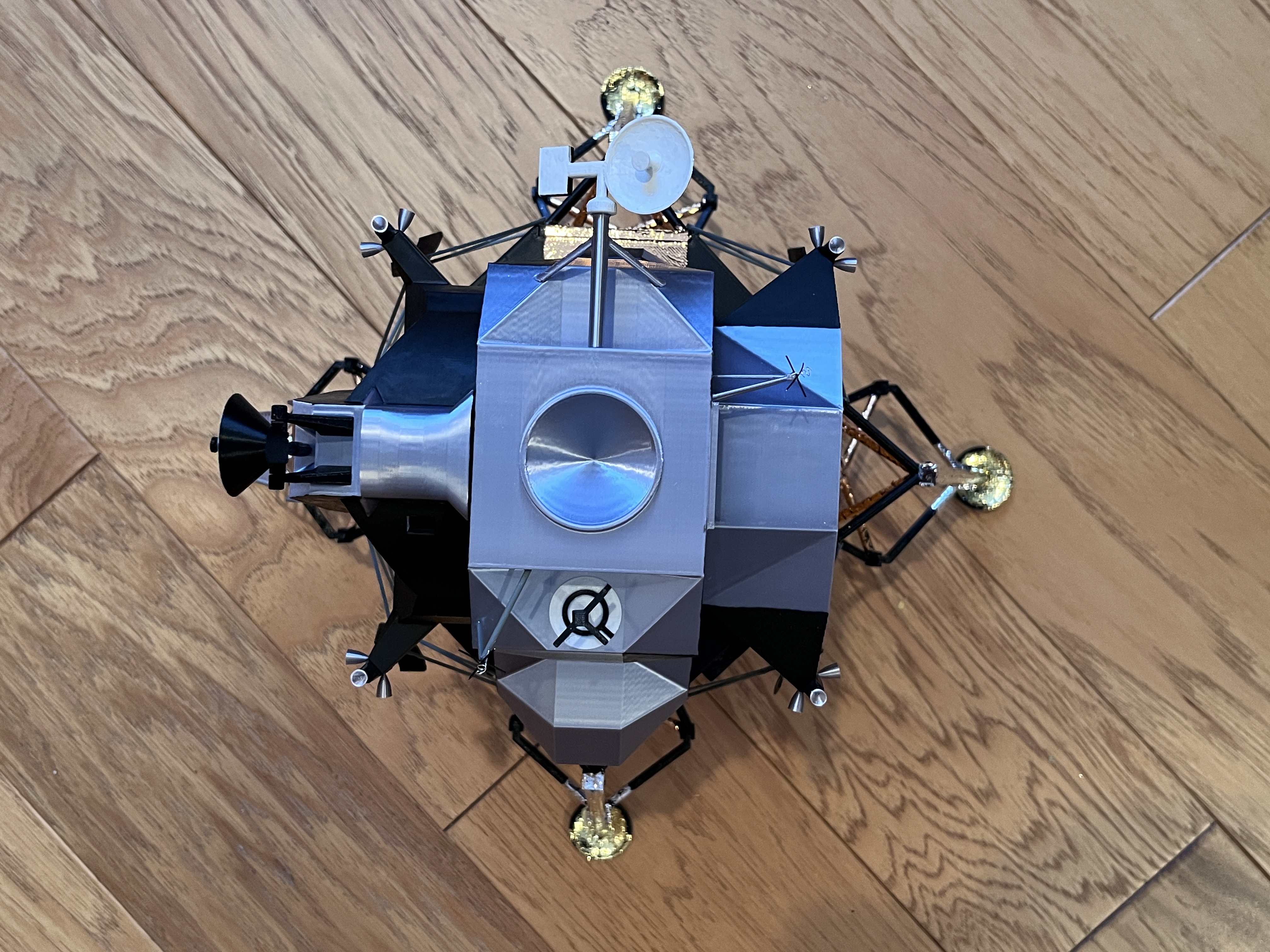 Apollo Lunar Module — thumbnail 4