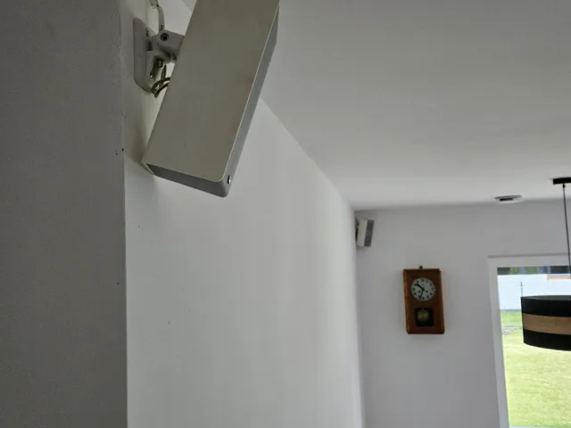wall mount for speaker
