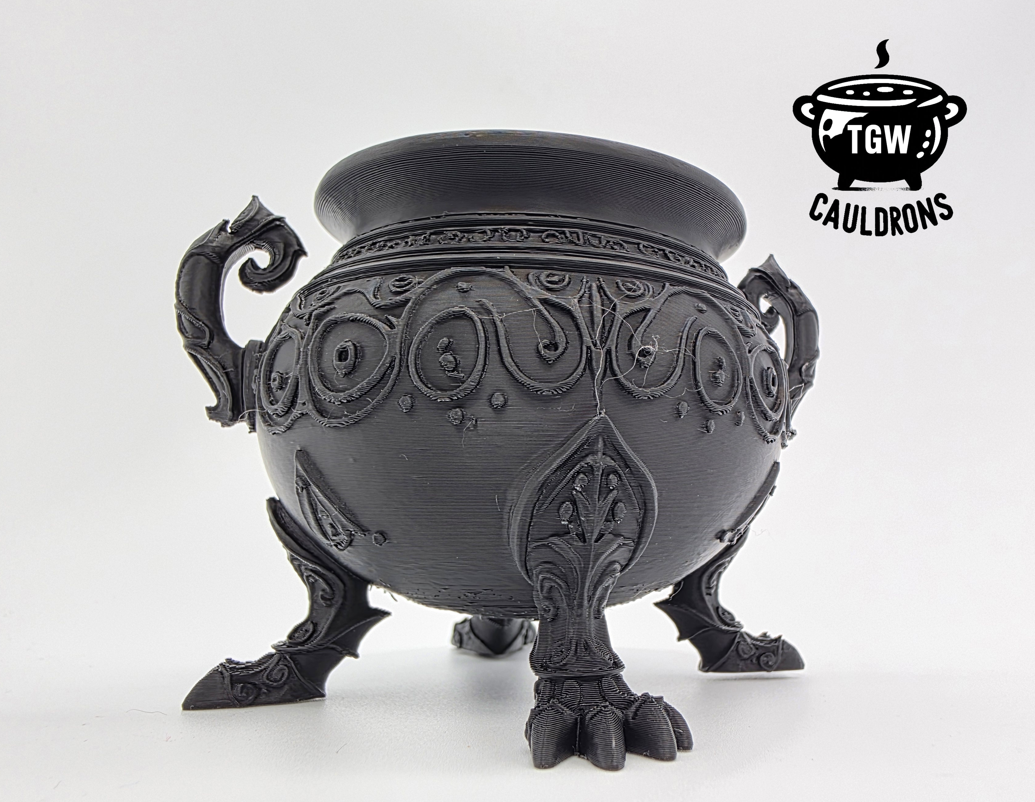 Claw-Foot Gothic Cauldron — thumbnail 3