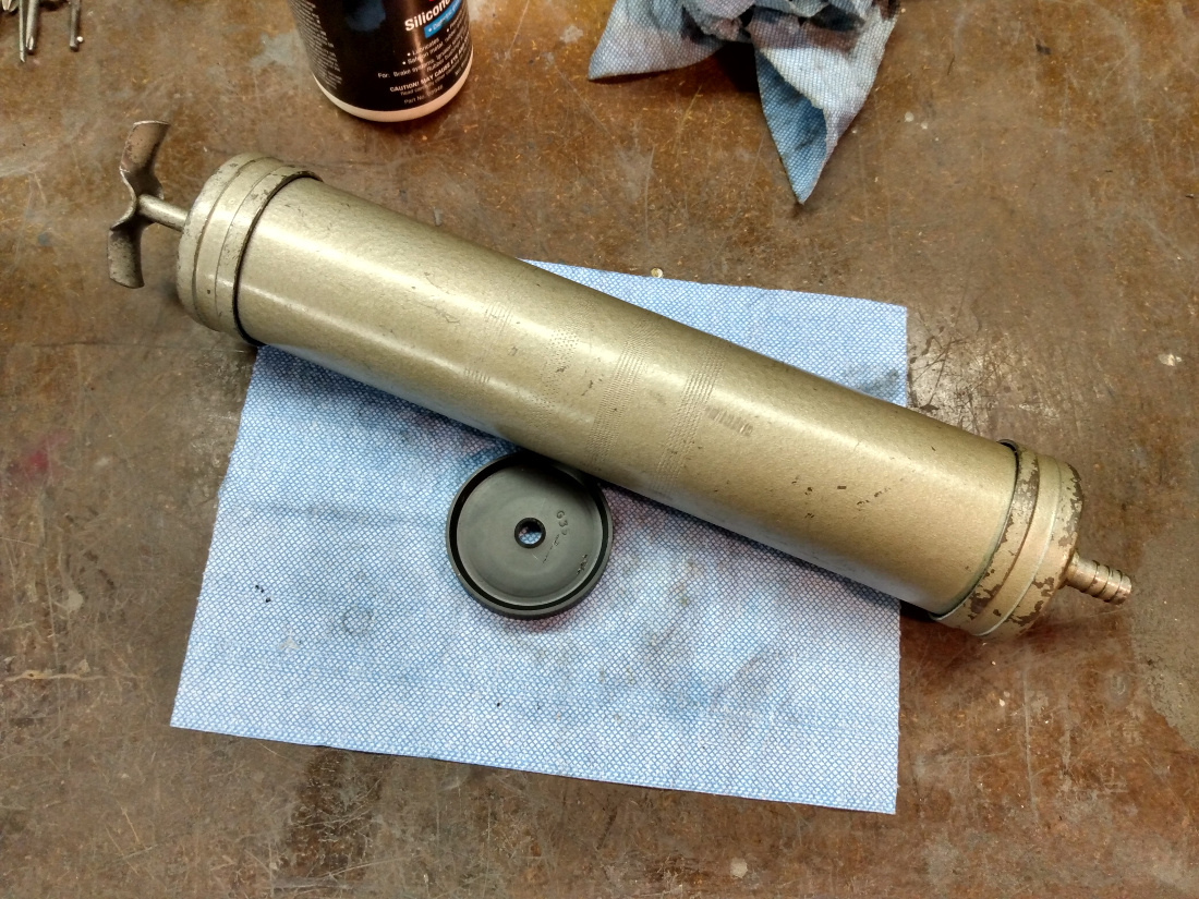 Replacement Piston Seals for Lubricant Suction Gun (SCAD) 3D model