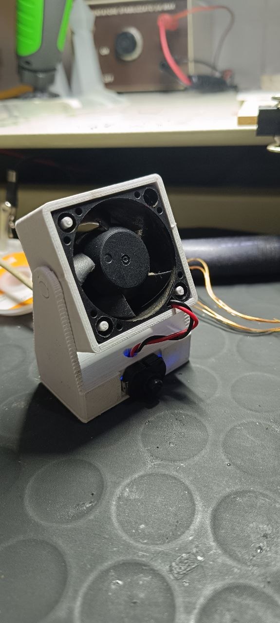 Soldering fume extractor (4020 fan)