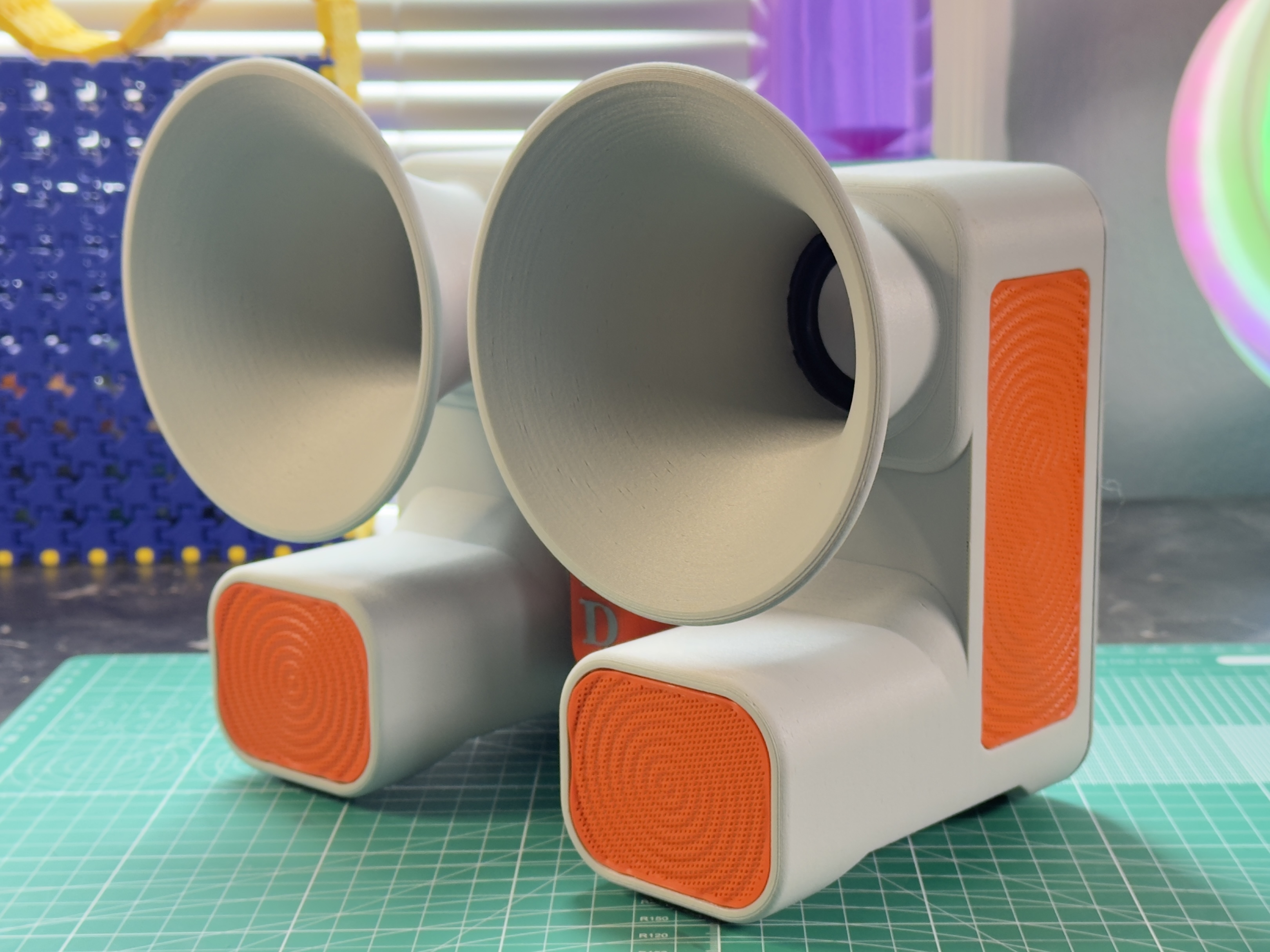 Miniatura 3 do modelo 3D Tiny John - Open Source Bluetooth Speaker