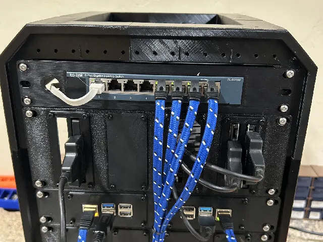 10" Mini Rack TL-SG108 mount with hole