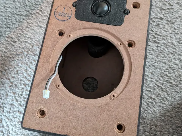 PreSonus Eris 3.5 gen 1 tweeter enclosure