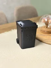 Filament trash bin