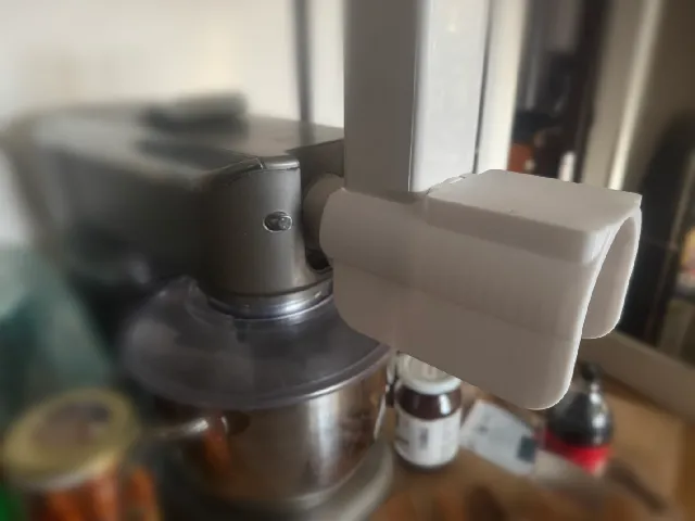 ETA Gratussino BRAVO 2 Prevents flying off pieces when cutting