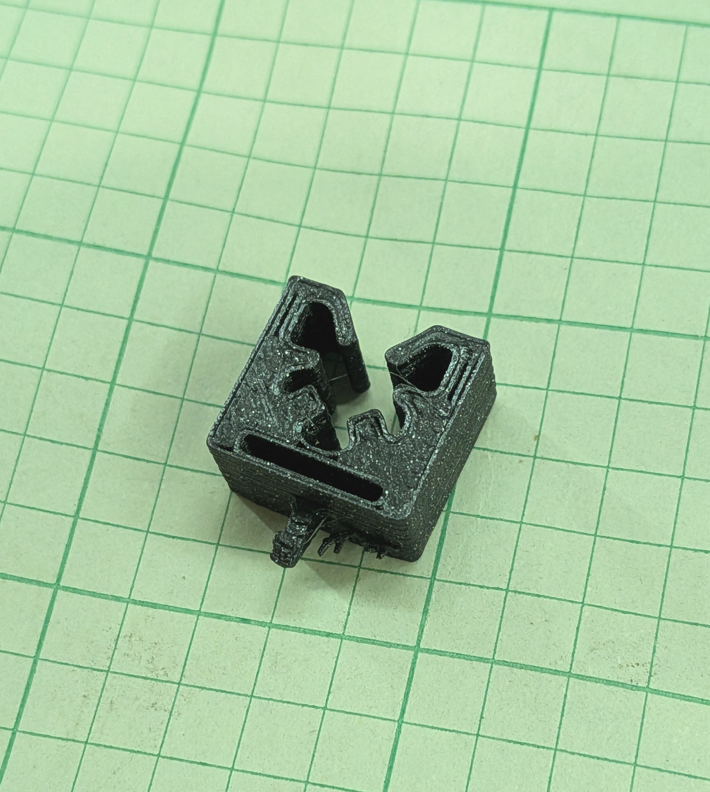 Brake line clip