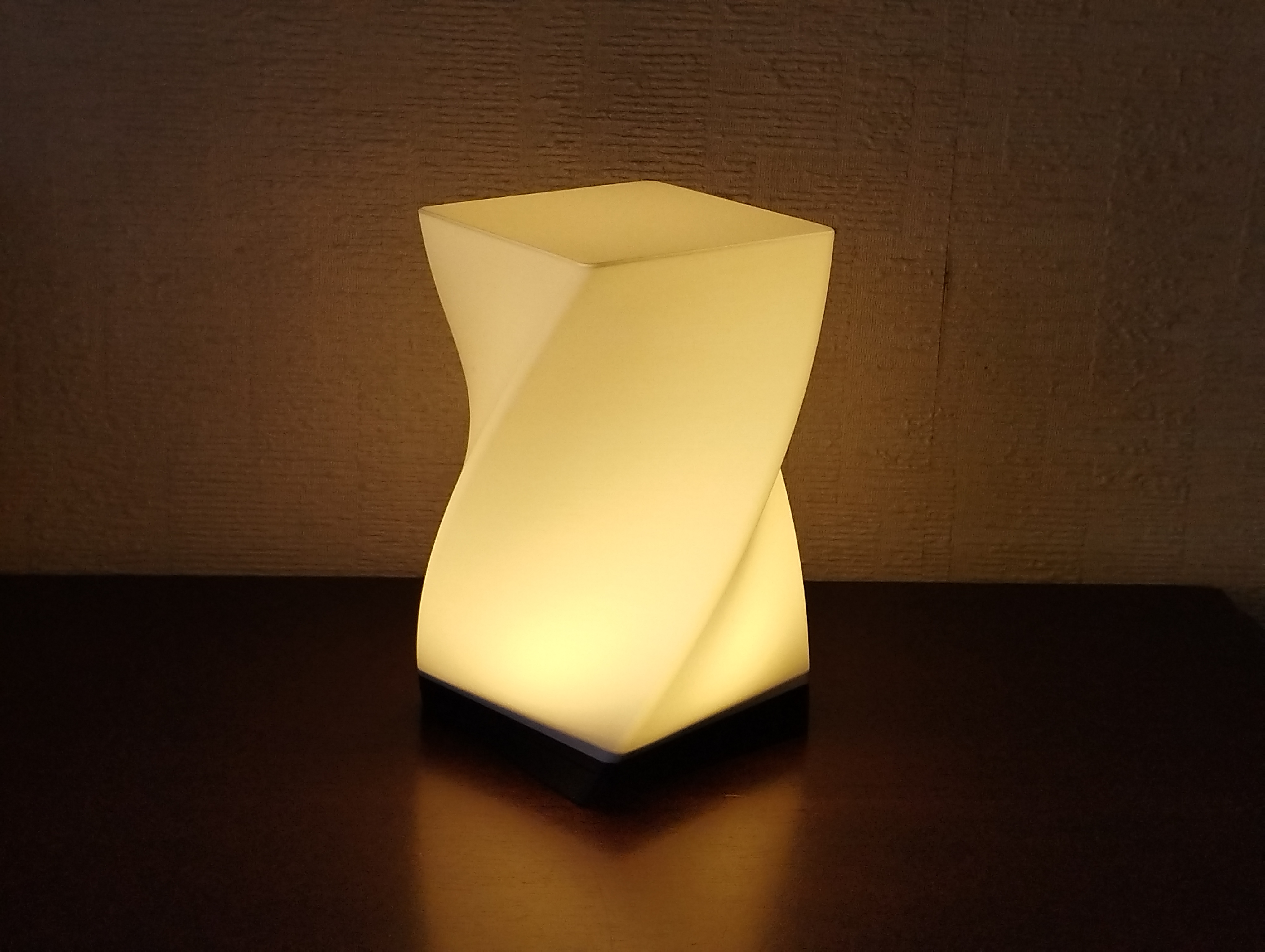 Mini Twist Lamp