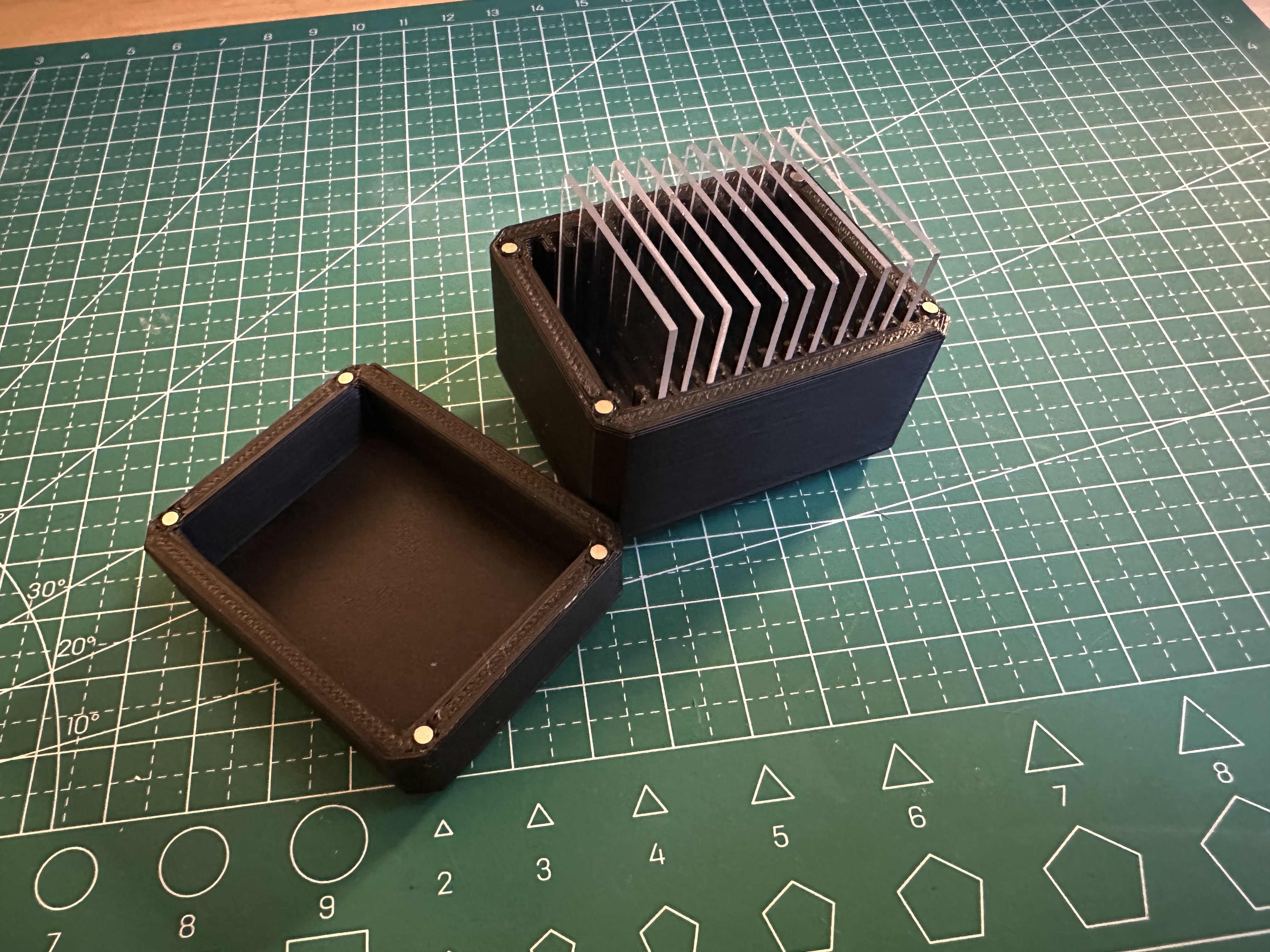 Quartz plate holder for 30mm x 30mm plates