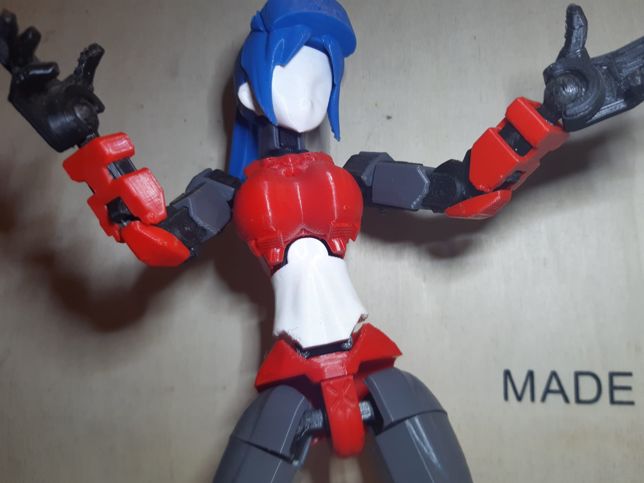DUMMY 13 antebrazo mod espinillera
