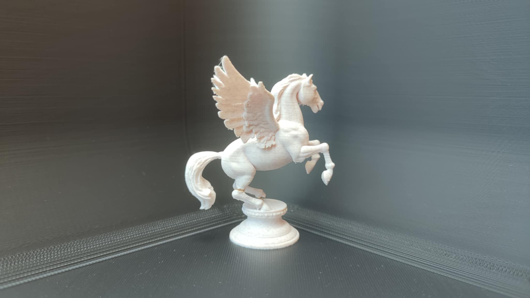 Pegasus Statue — miniatura 3