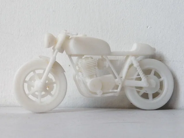 Cafe Racer motorcycle scale model (1/16)