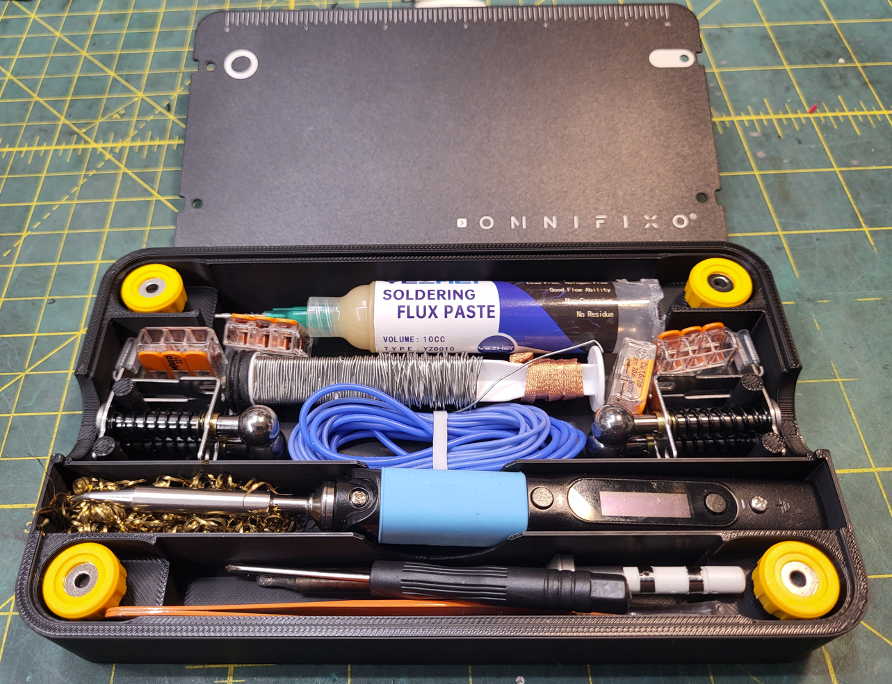 Ultimate Omnifixo Pinecil Travel Case - Minimal Remix