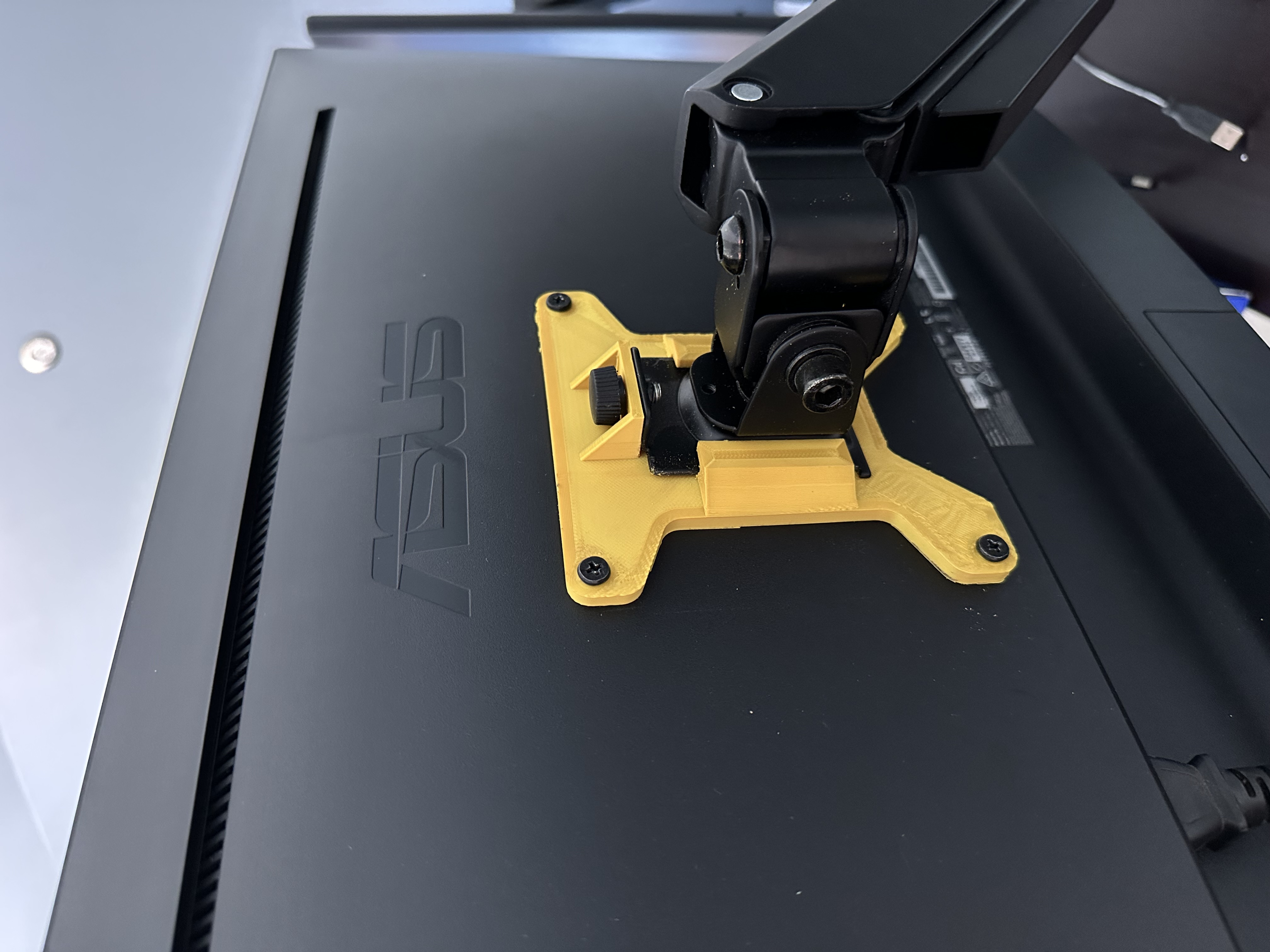 VESA Mount plate/bracket for Fellowes monitor arms