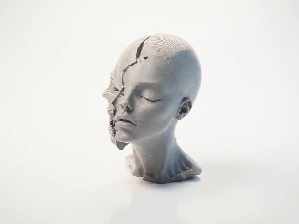 Fractured Beauty Bust Sculpture 3D Printable