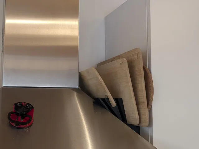 Cutting board rack / Kitchen organizer