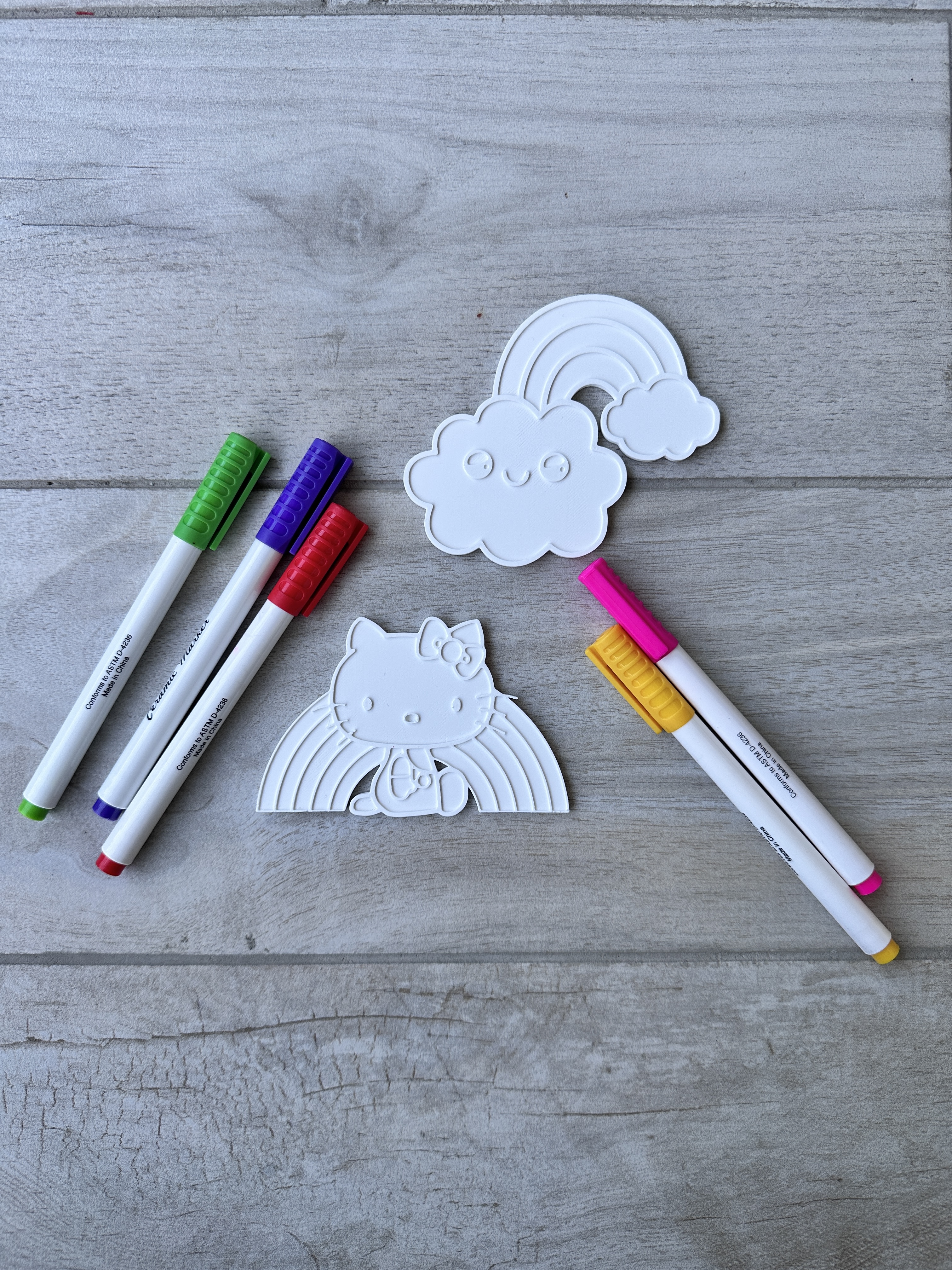 Miniatura 2 do modelo 3D Cute Rainbow Colouring Set