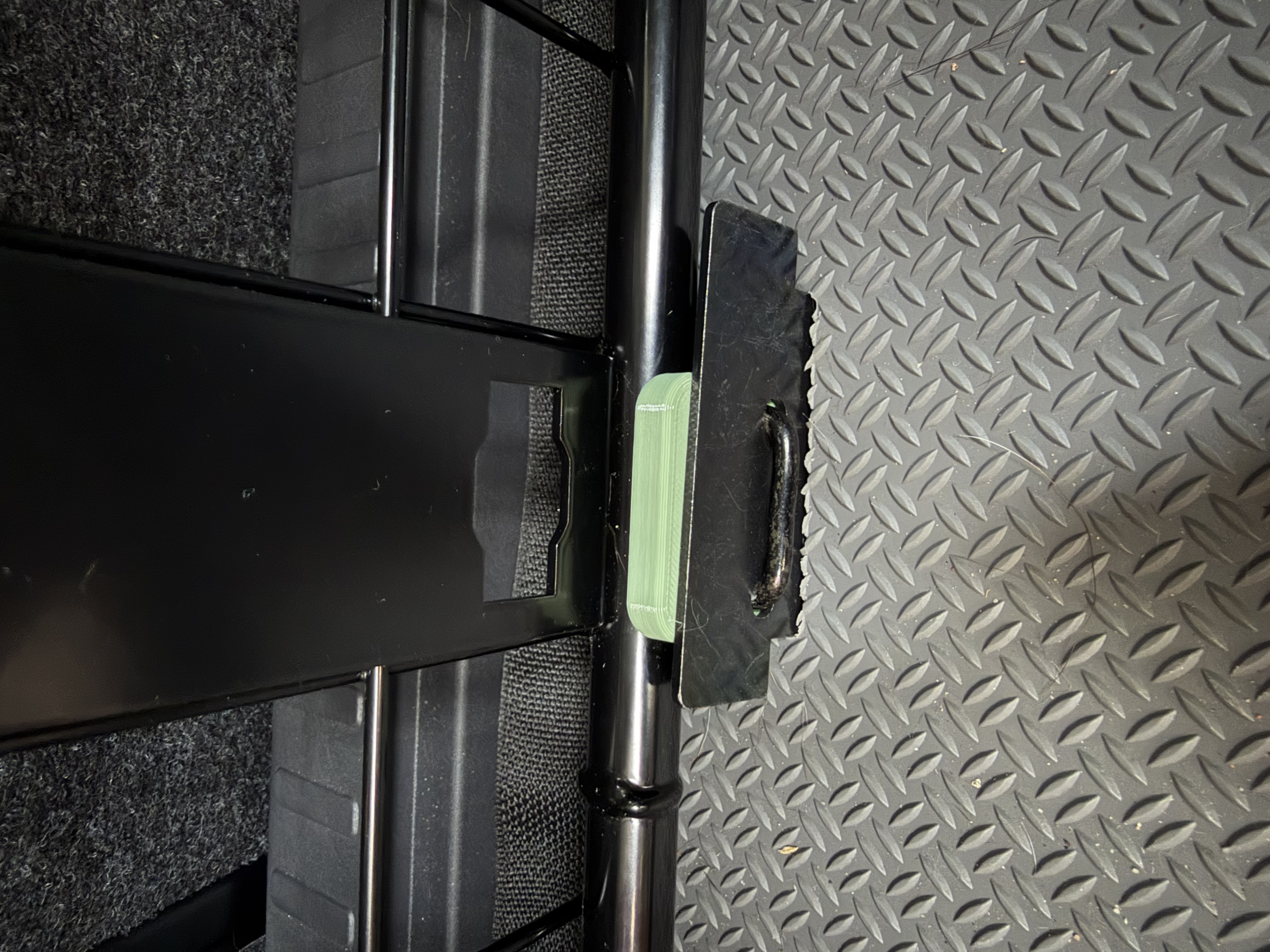 Artfex Dog crate block
