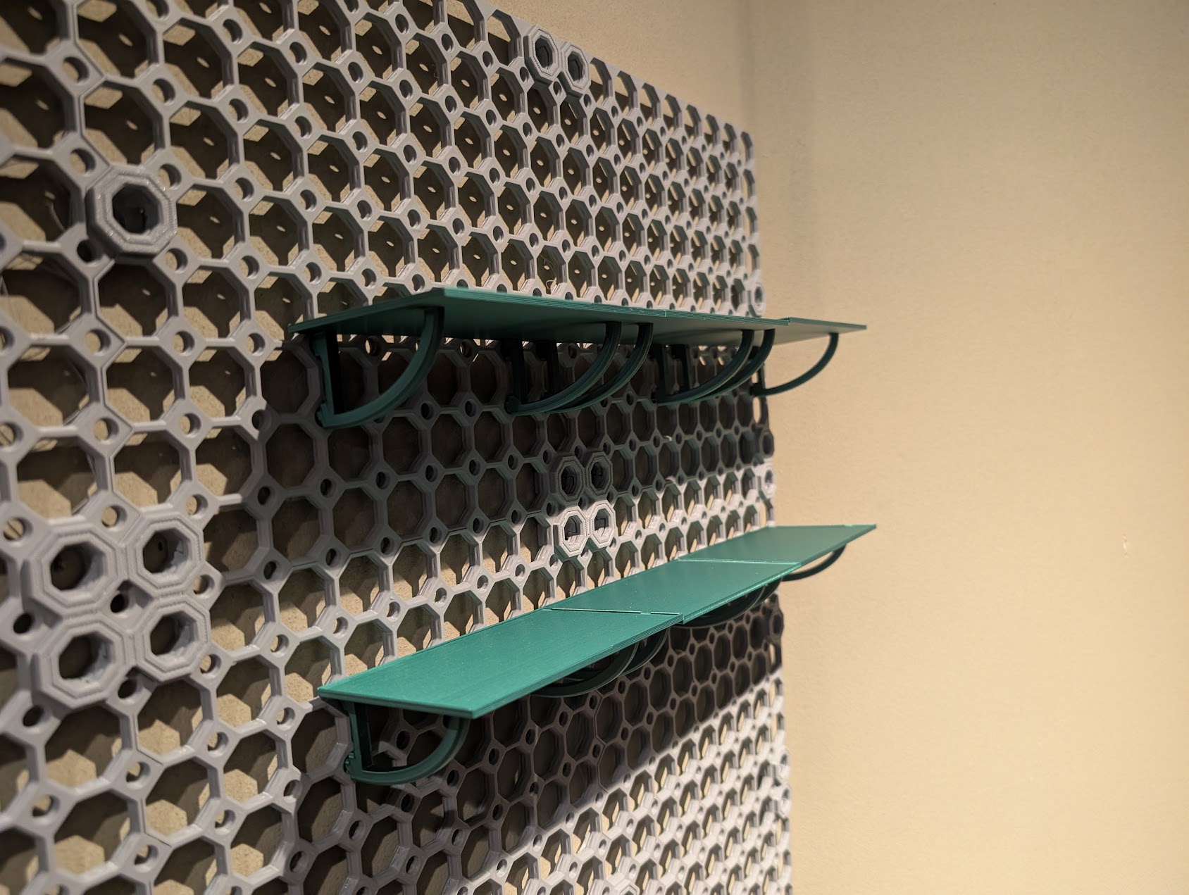 Multiboard Display Shelf