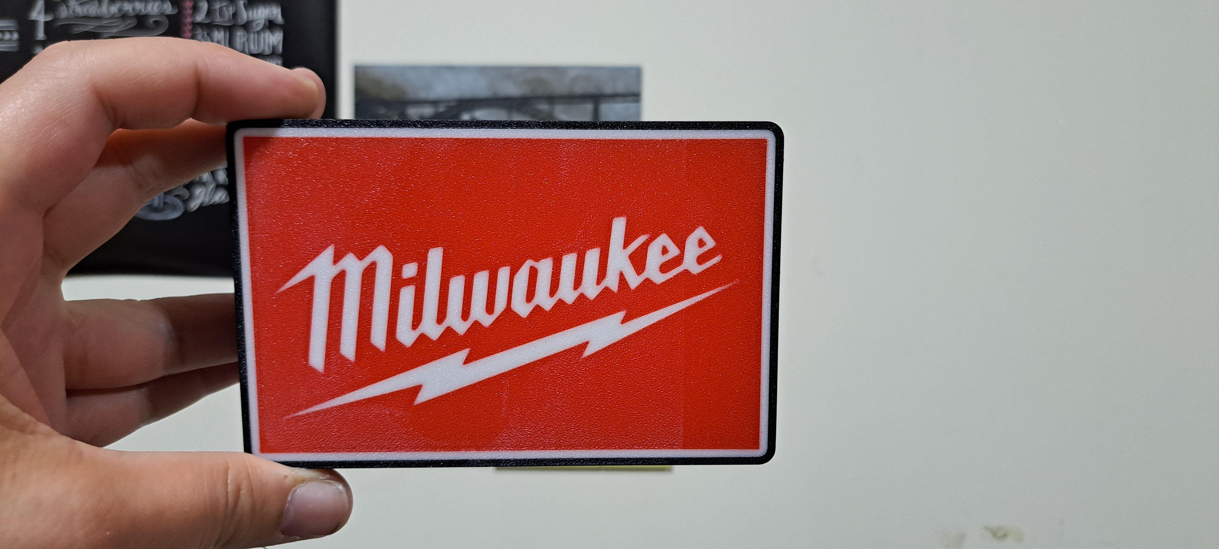 Caixa de Luz LED – Edição Milwaukee Tool