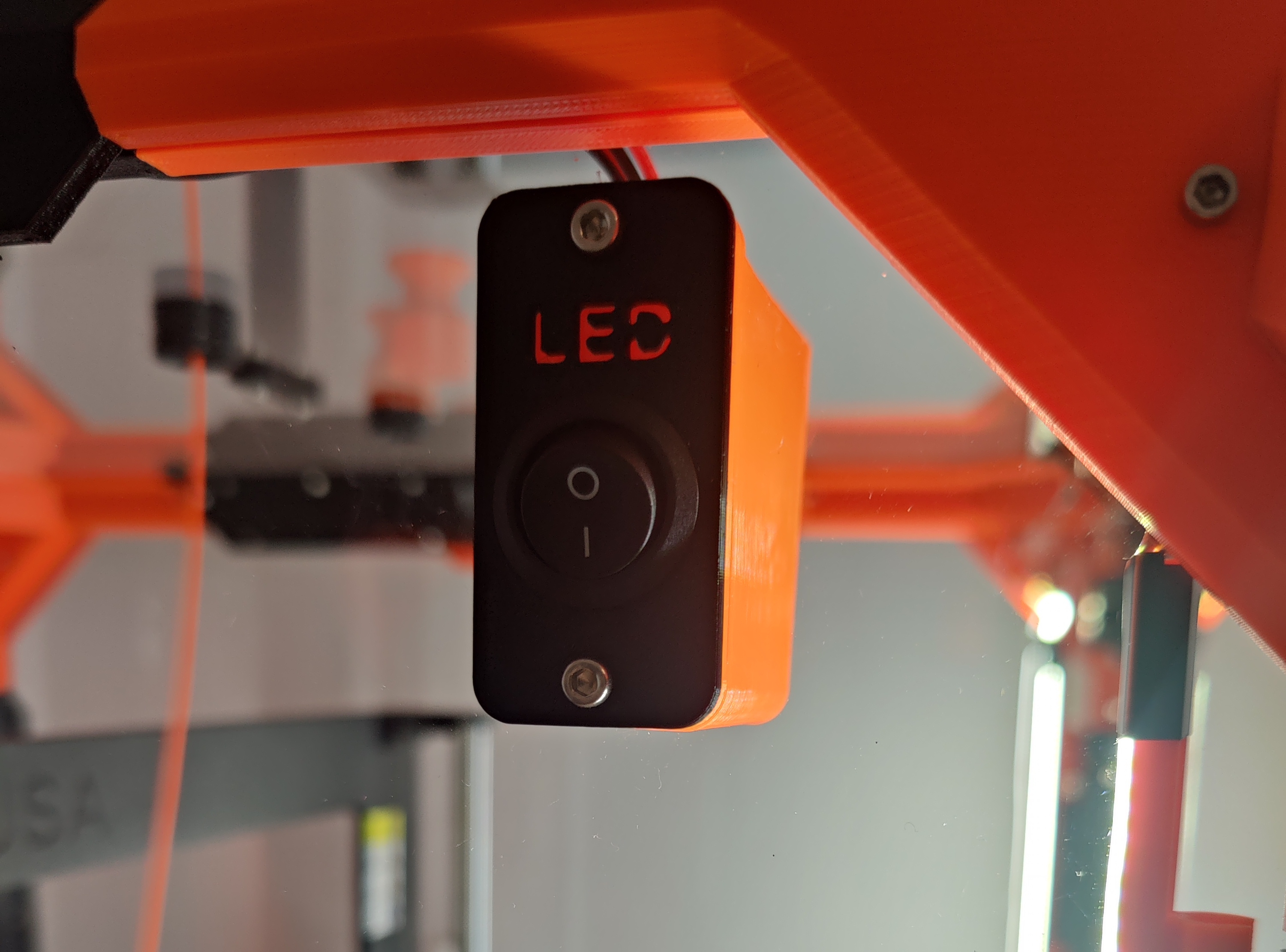 Montageplatte eines Schalters für LED-Streifen für das „PrintClosure-Project”/ Mounting plate for a switch for LED strips for the “PrintClosure Project”