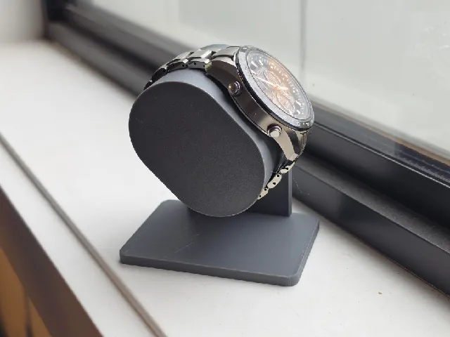 Watch Charing stand