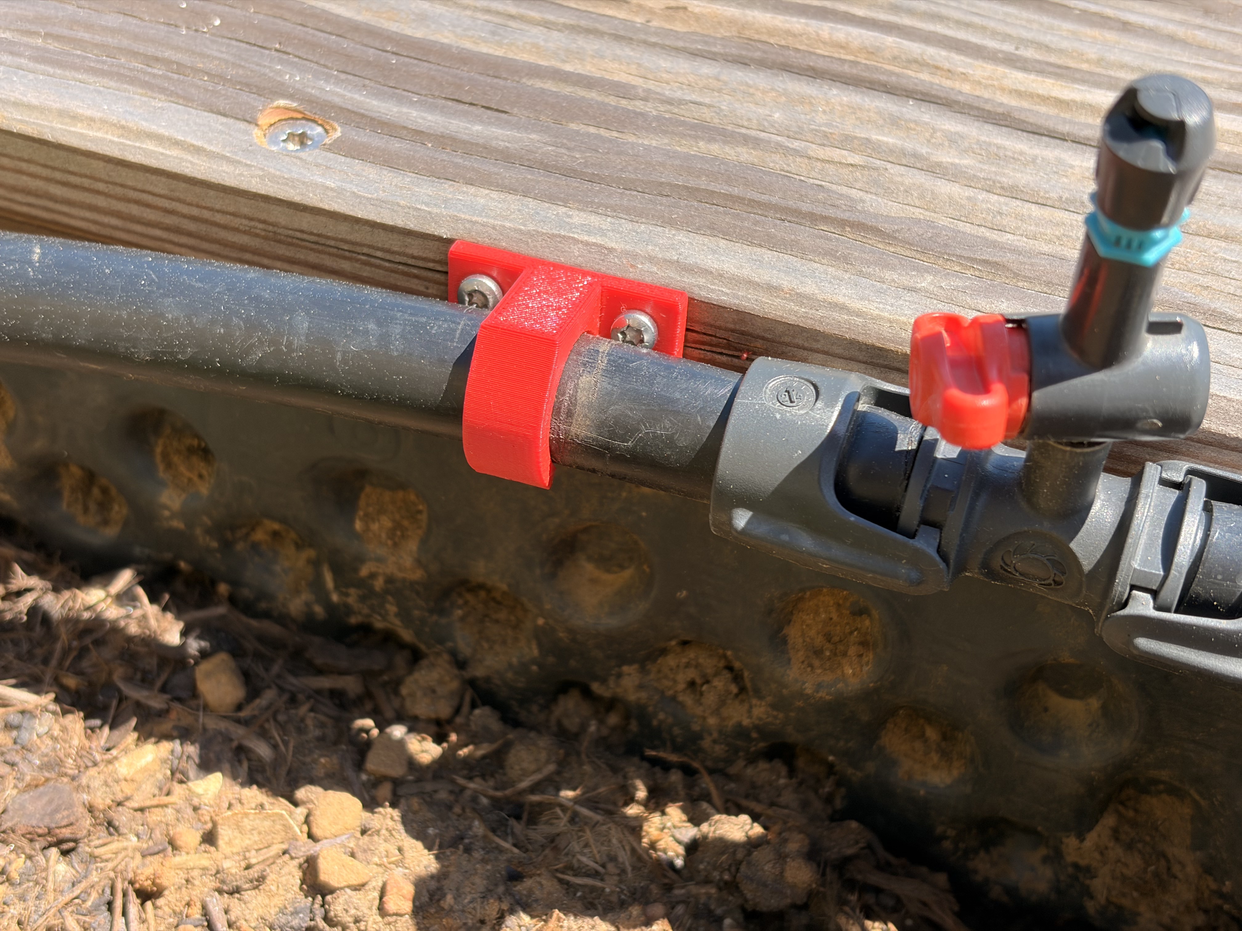 Micro Drip 13mm Wall Mount