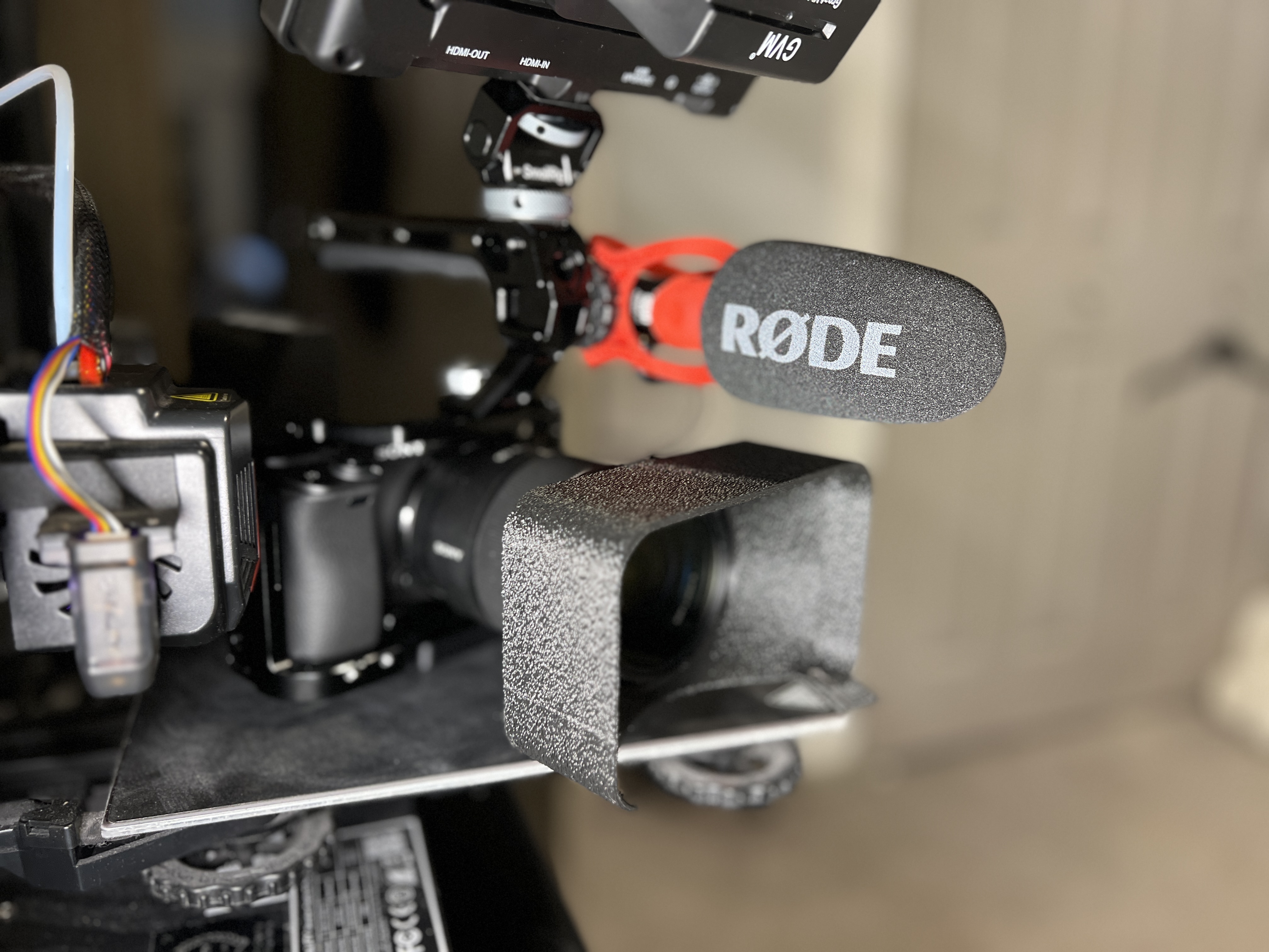 Sony 18-135 Kit Lens Cinema Hood