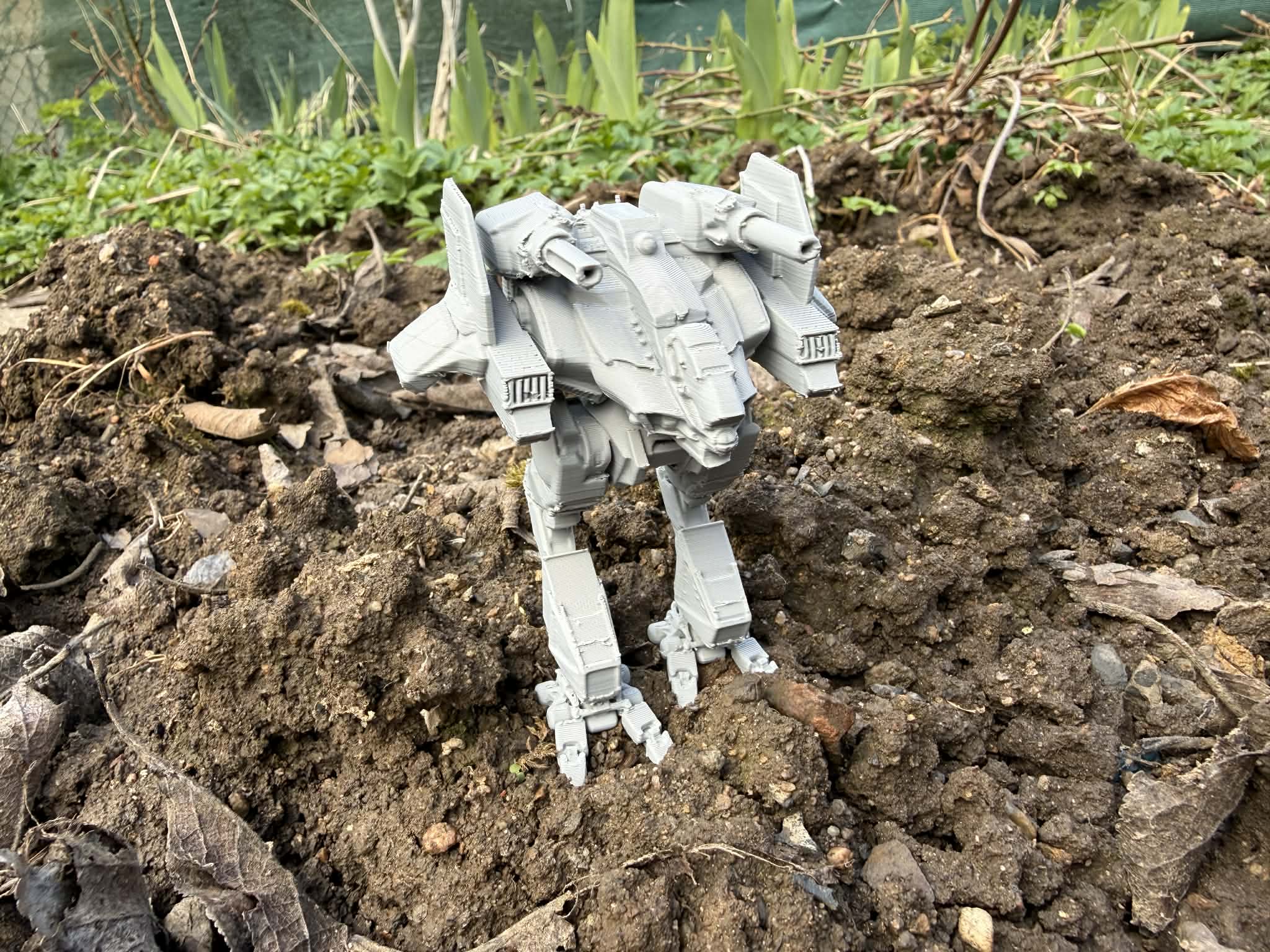 Combat robot, mechwarrior