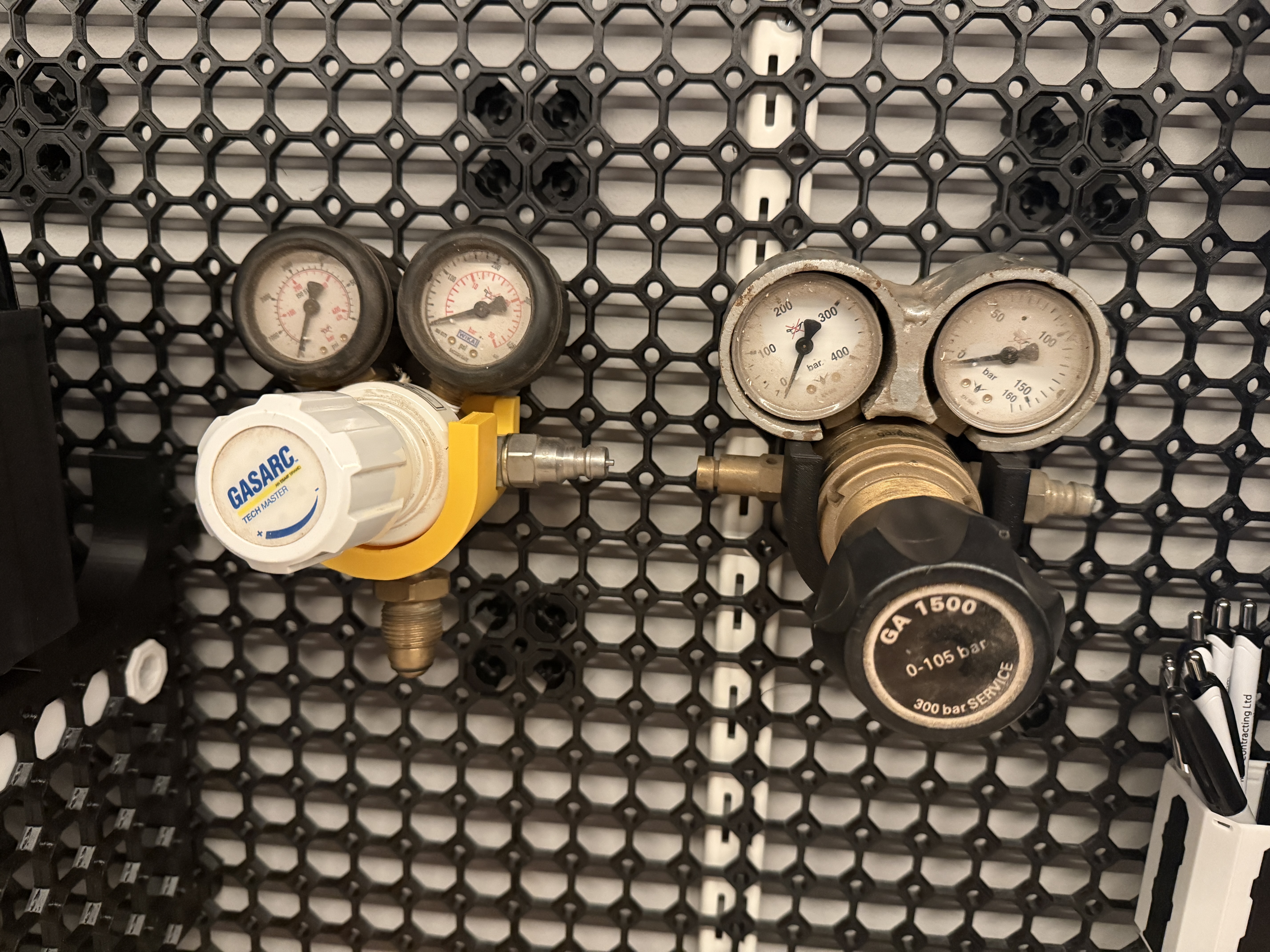 Multiboard Nitrogen Regulator Holder