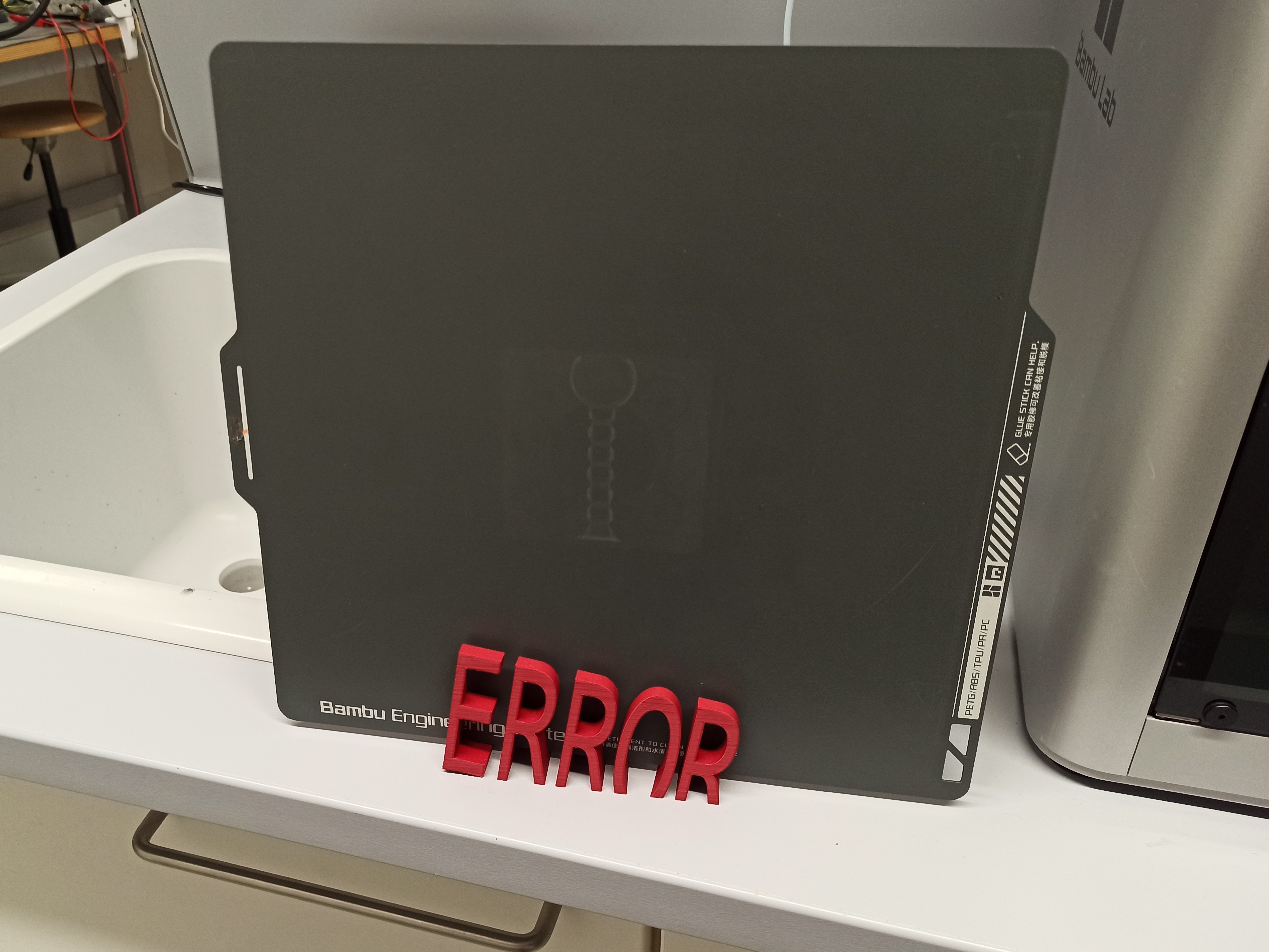 Source engine error vinyl LP stand