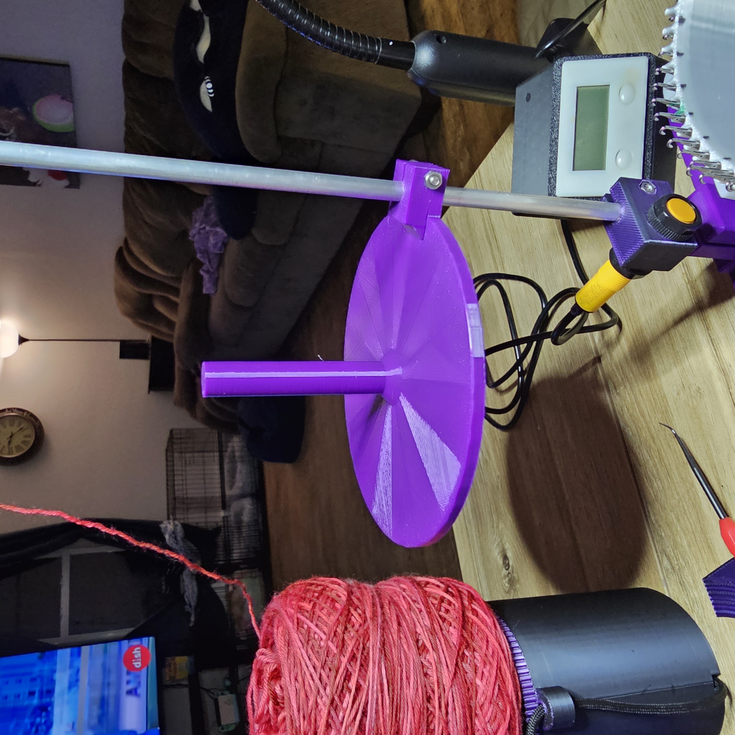 Yarn shelf/holder for CSM