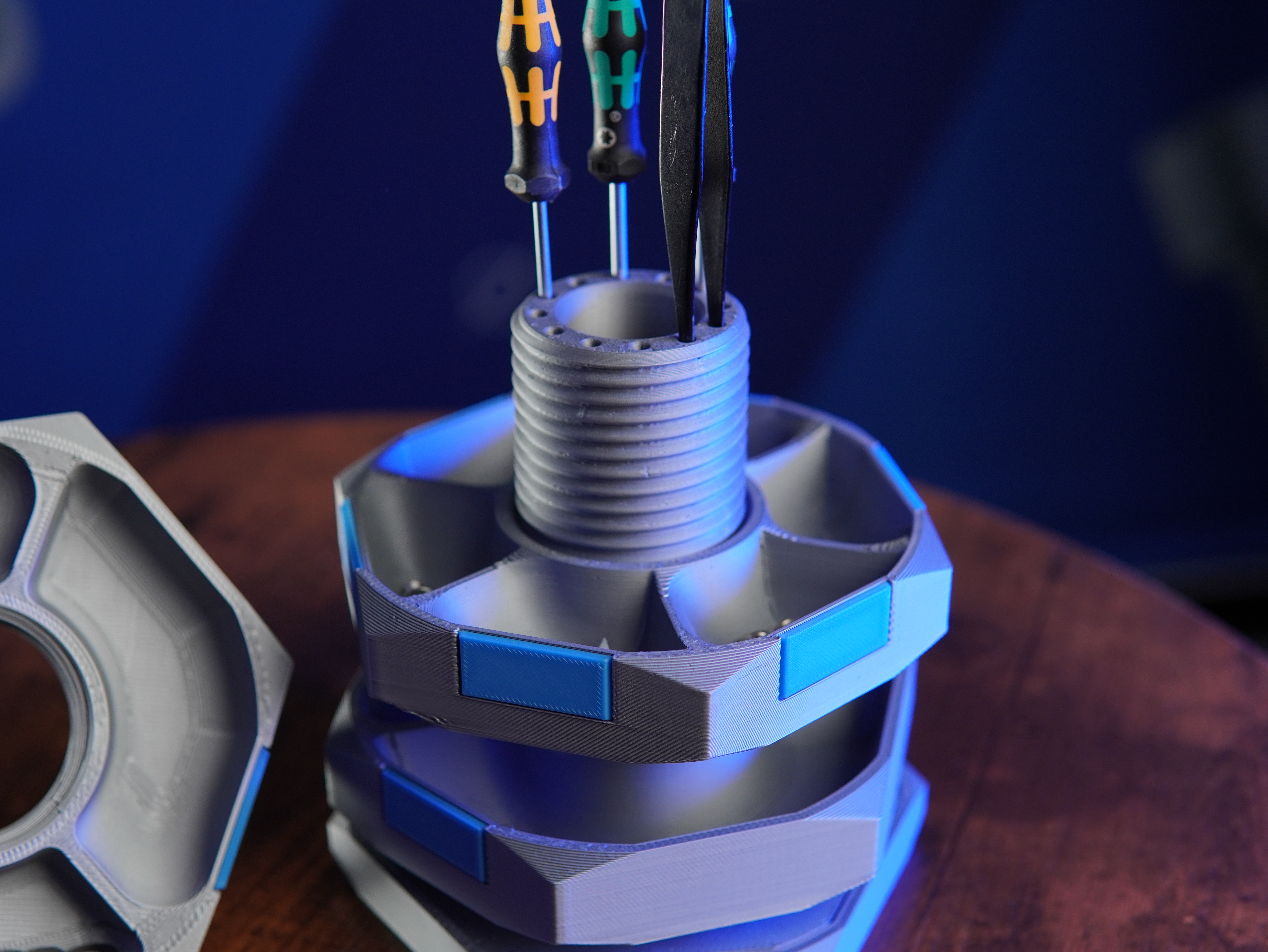 Miniatura 3 do modelo 3D Accu Stackable Bolt Desk Organiser