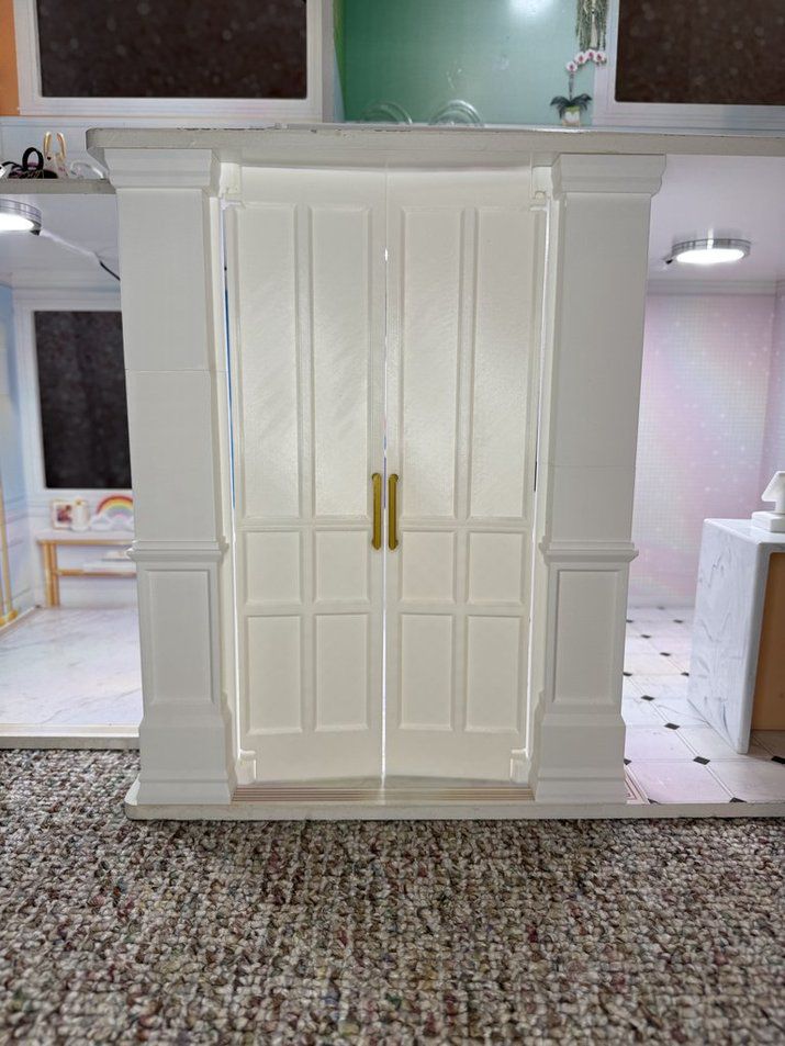 Rainbow High Dollhouse Replacement Columns & Doors