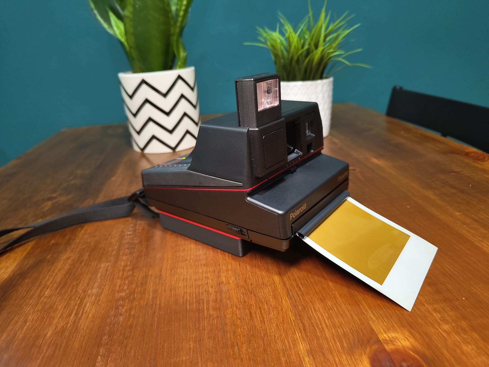 Polaroid Impulse i-Type Film Conversion – External Battery Mod (Reversible)
