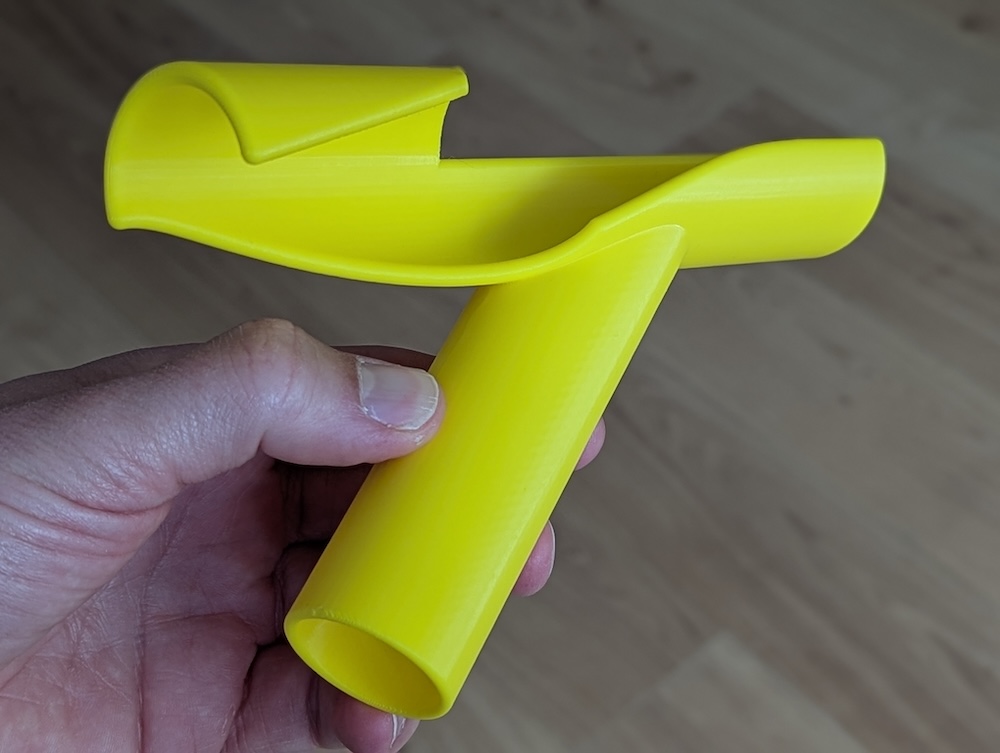 Flag pole holder / grabber