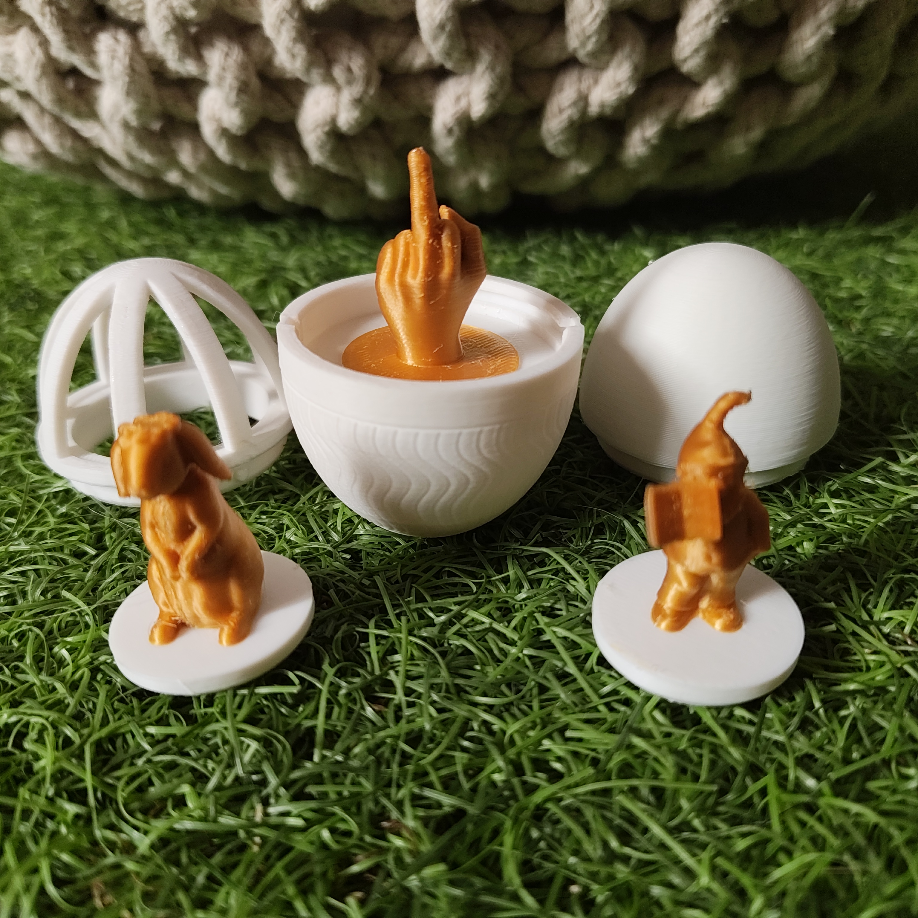 Modular Surprise Egg with Locking System