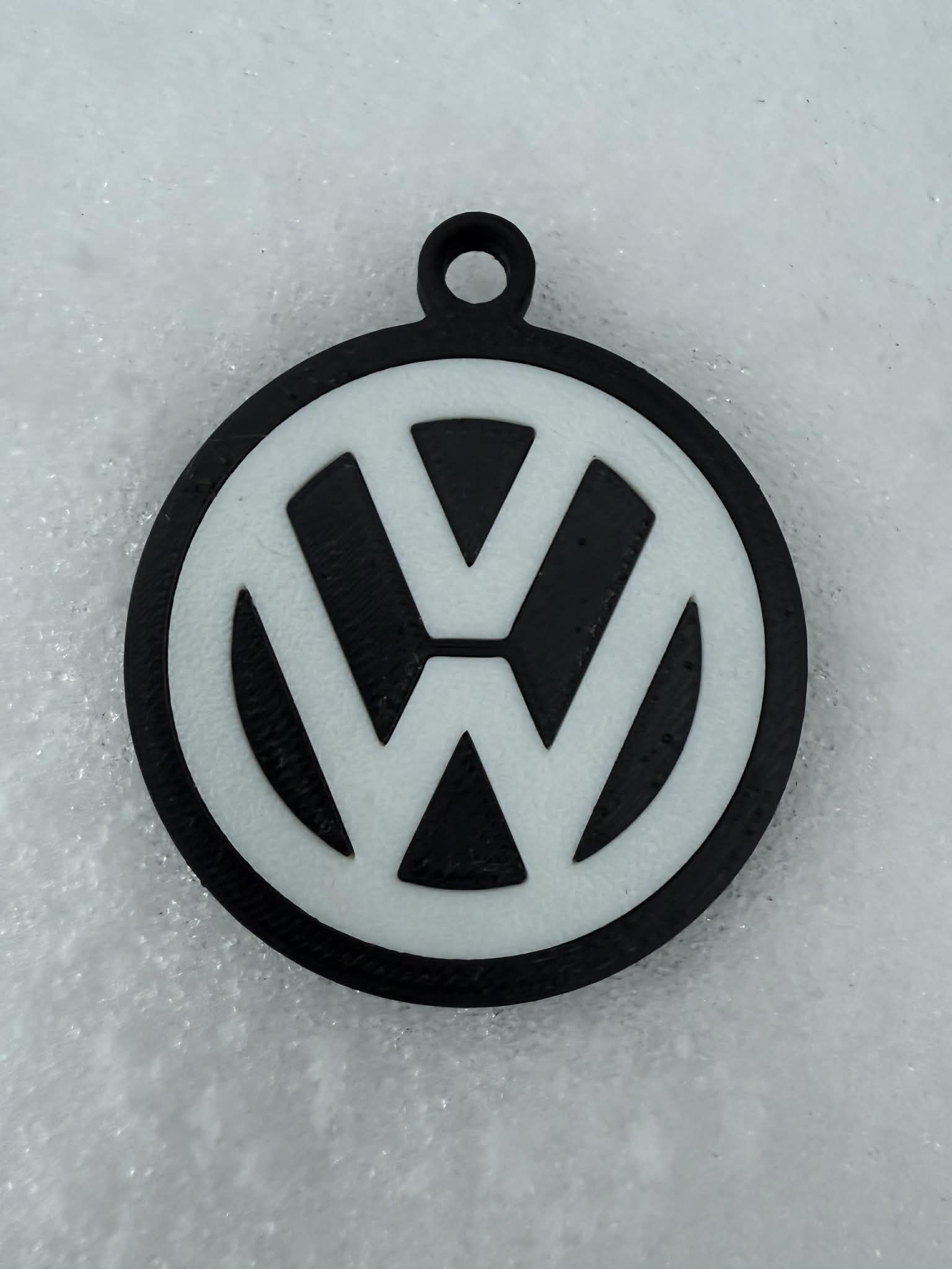 VW volkswagen logo on key, key ring