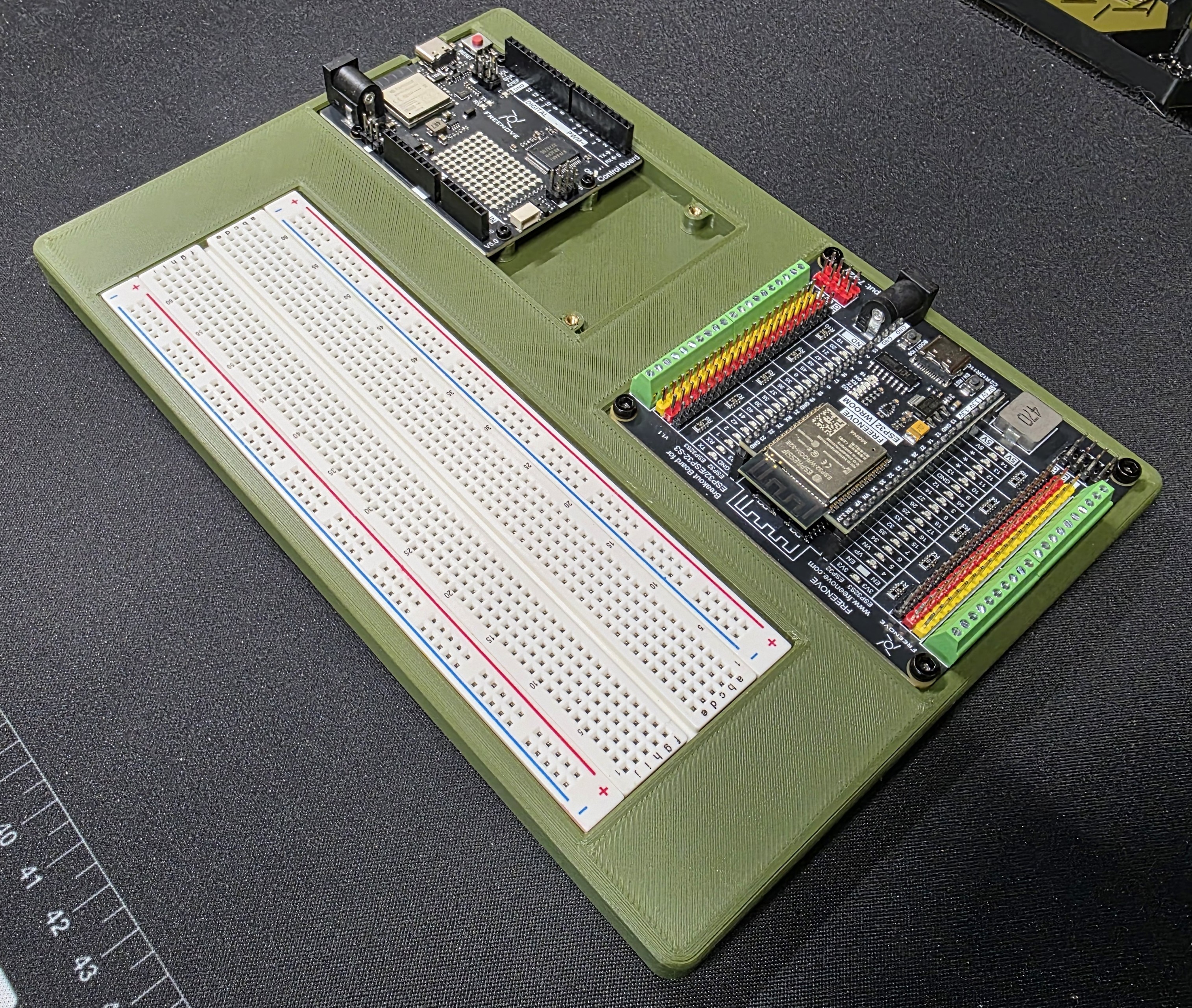 Arduino/ESP Dual-MCU Prototyping Base